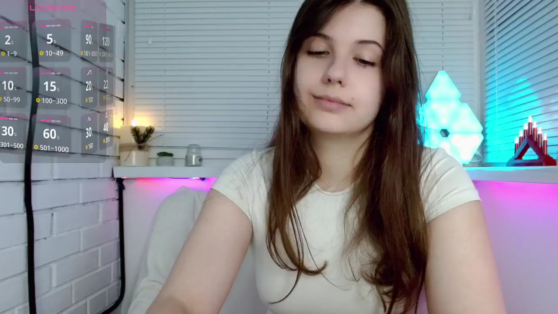 Gallery image thumbnail from JaneJer's myfreecams stream on, 05/09/2025, 24:11 image 14 of 20