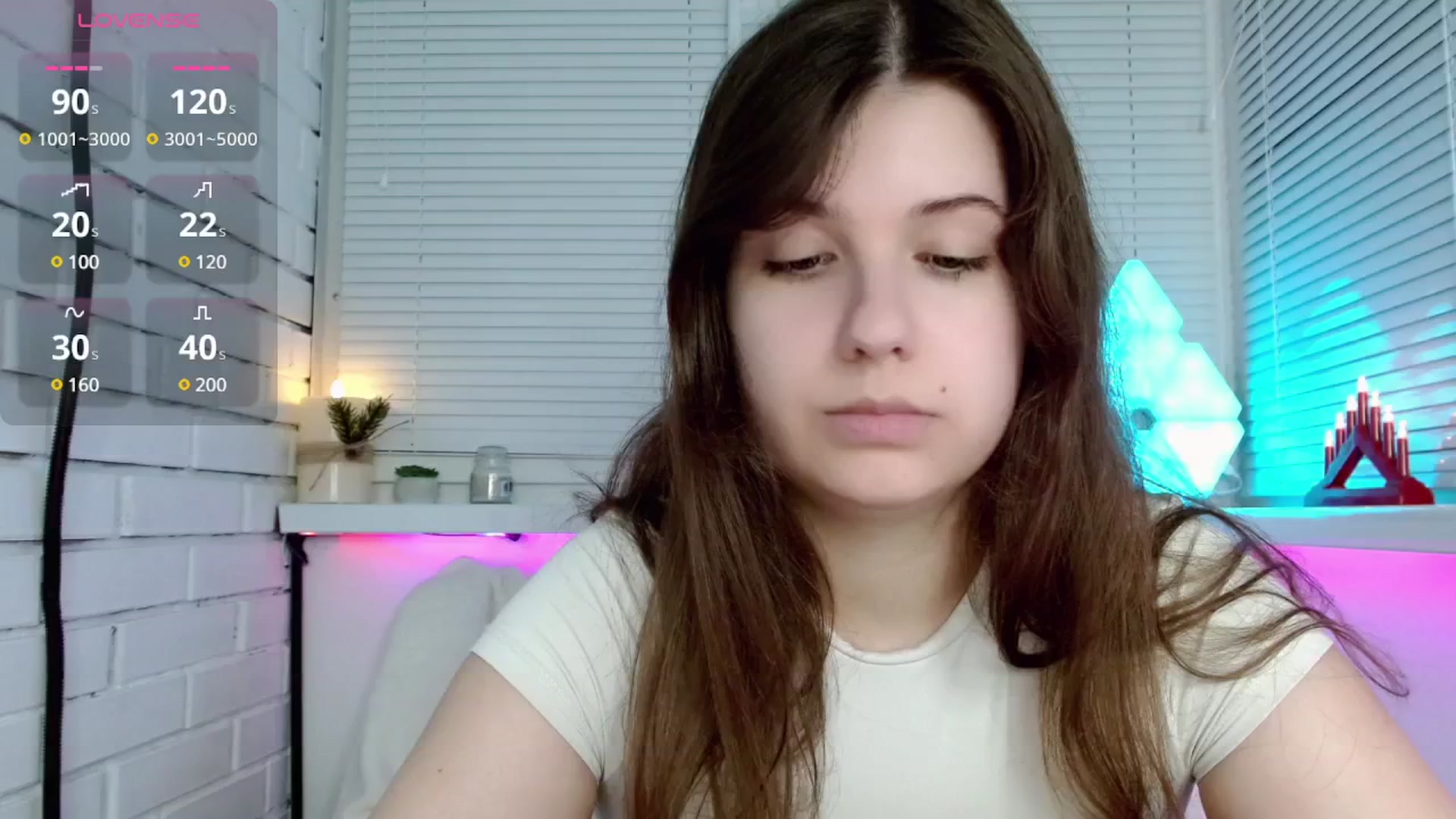 Gallery image thumbnail from JaneJer's myfreecams stream on, 05/09/2025, 24:11 image 10 of 20