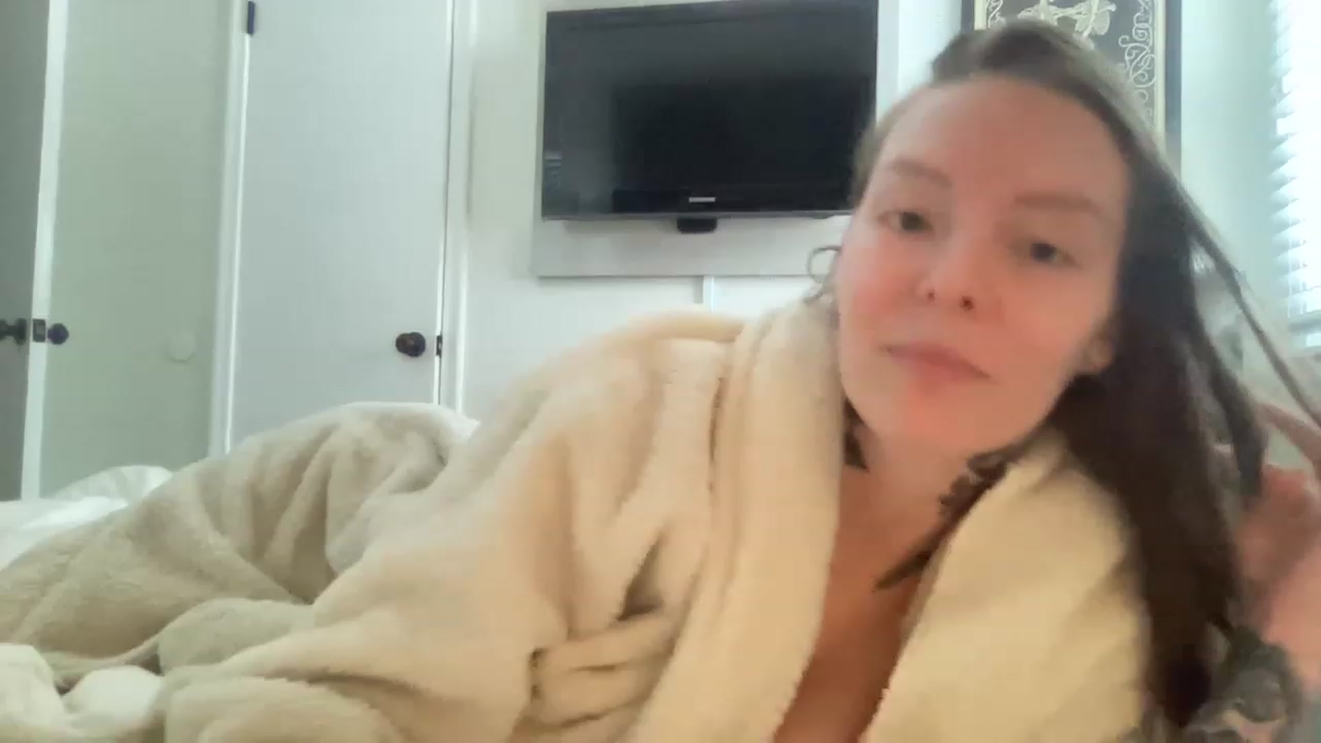 Gallery image thumbnail from JaneLaTarte's myfreecams stream on, 11/14/2022, 18:27 image 2 of 20