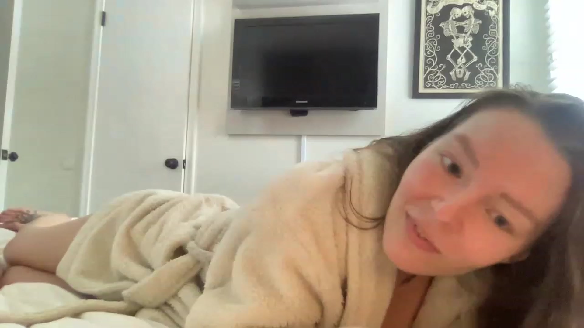 Gallery image thumbnail from JaneLaTarte's myfreecams stream on, 11/14/2022, 18:27 image 4 of 20