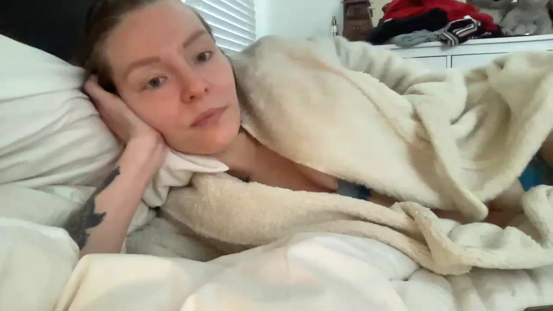 Gallery image thumbnail from JaneLaTarte's myfreecams stream on, 11/14/2022, 18:27 image 13 of 20