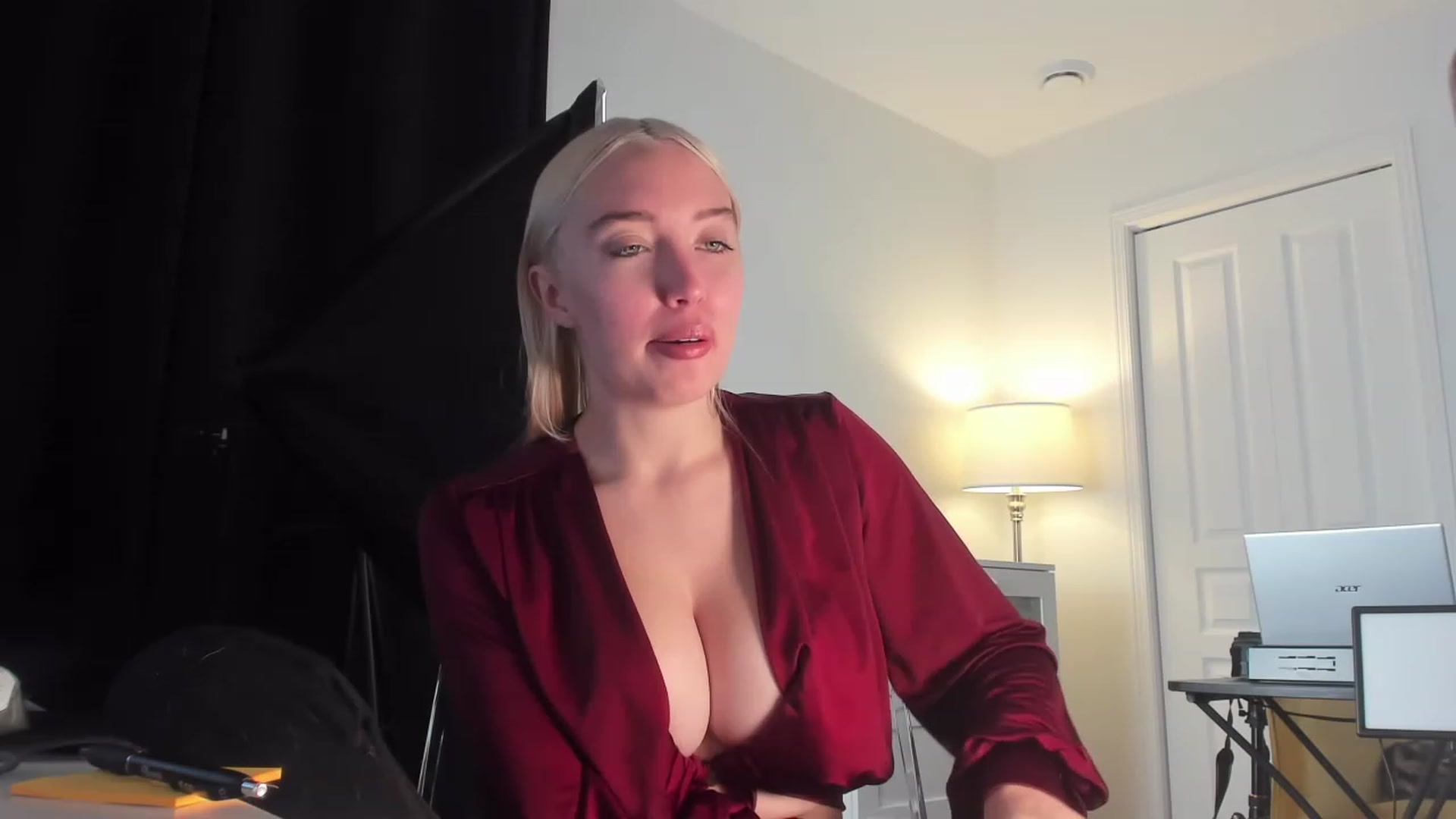 Gallery image thumbnail from JaneLucier's myfreecams stream on, 01/11/2023, 24:03 image 10 of 20