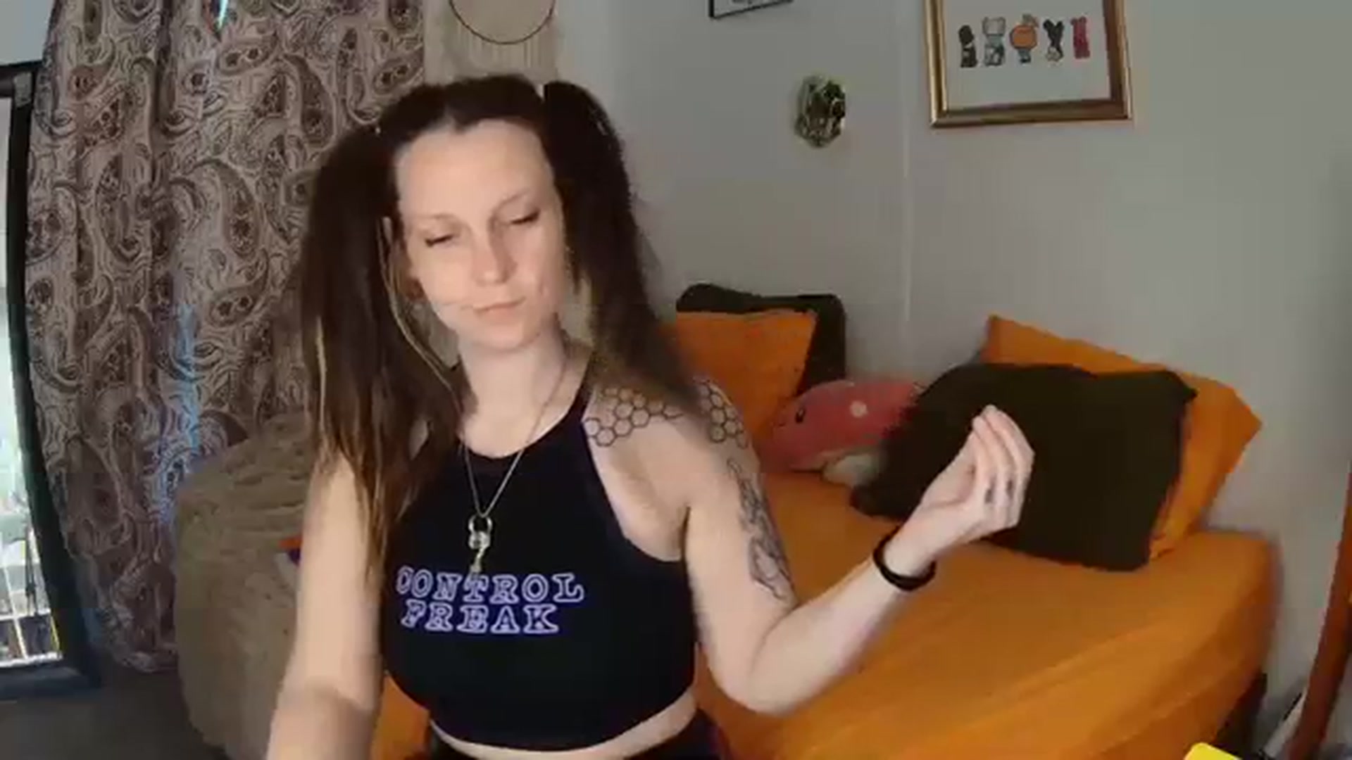 Gallery image thumbnail from JaneMantis's myfreecams stream on, 08/11/2023, 16:19 image 13 of 20