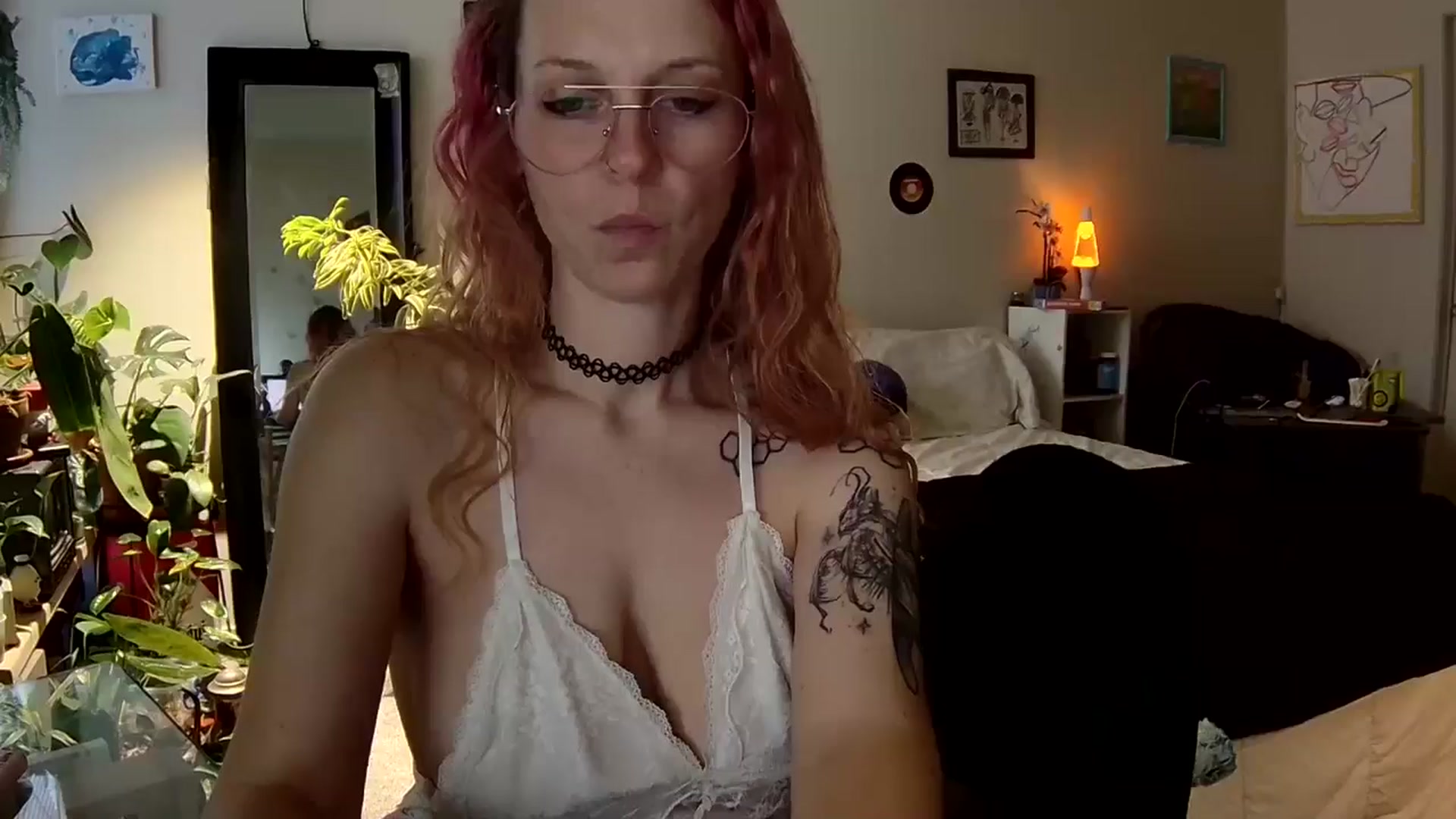 Gallery image thumbnail from JaneMantis's myfreecams stream on, 10/17/2024, 17:15 image 8 of 20
