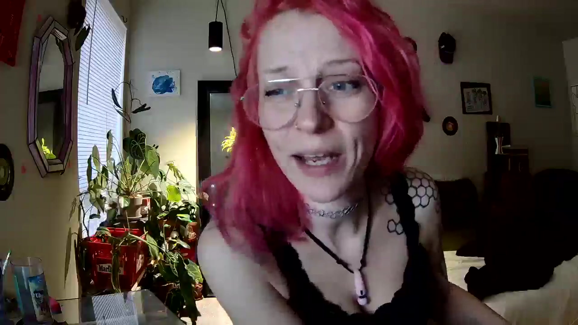 Gallery image thumbnail from JaneMantis's myfreecams stream on, 03/05/2025, 17:53 image 3 of 20
