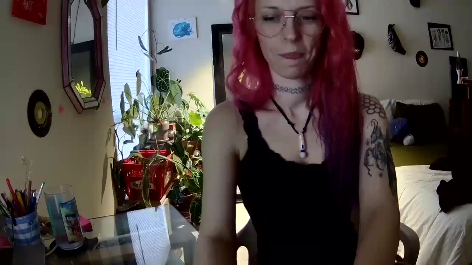 Gallery image thumbnail from JaneMantis's myfreecams stream on, 03/05/2025, 17:53 image 12 of 20