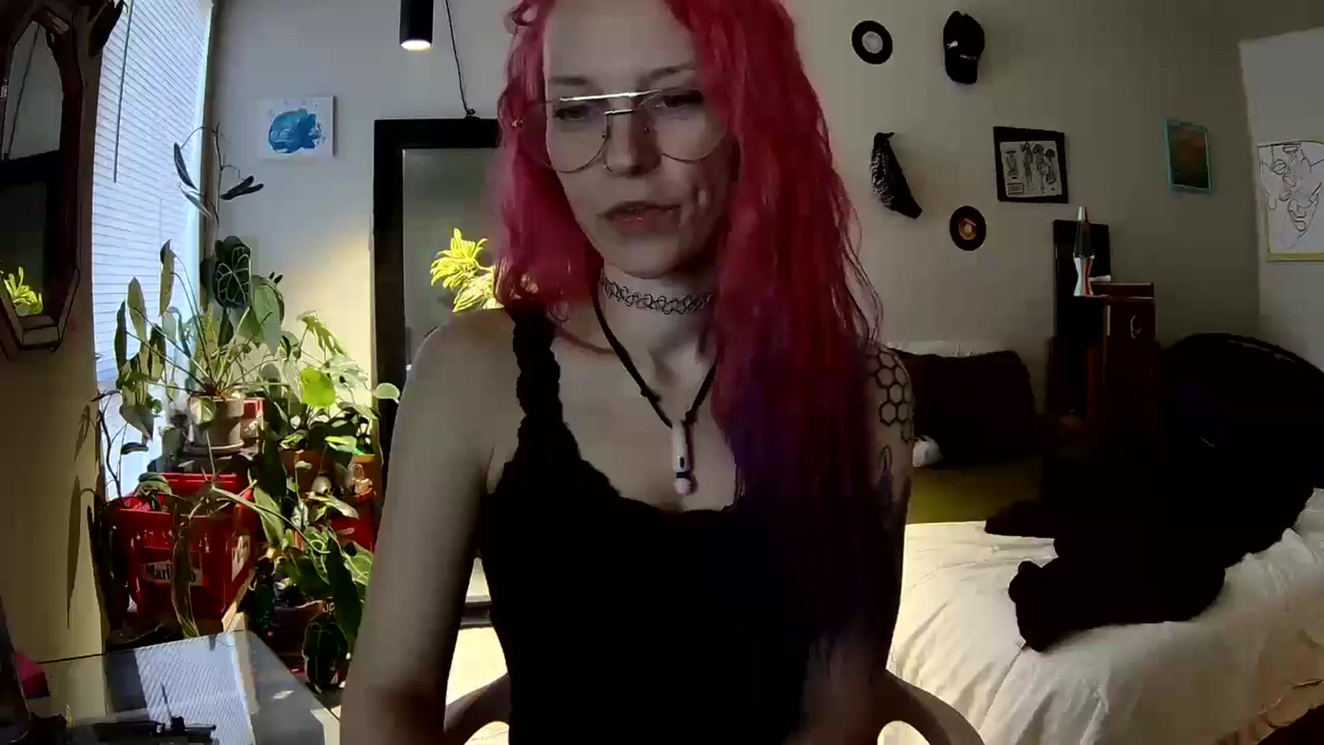 Gallery image thumbnail from JaneMantis's myfreecams stream on, 03/05/2025, 17:53 image 17 of 20