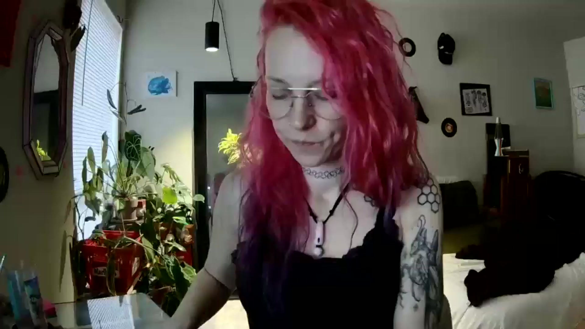 Gallery image thumbnail from JaneMantis's myfreecams stream on, 03/05/2025, 17:53 image 1 of 20