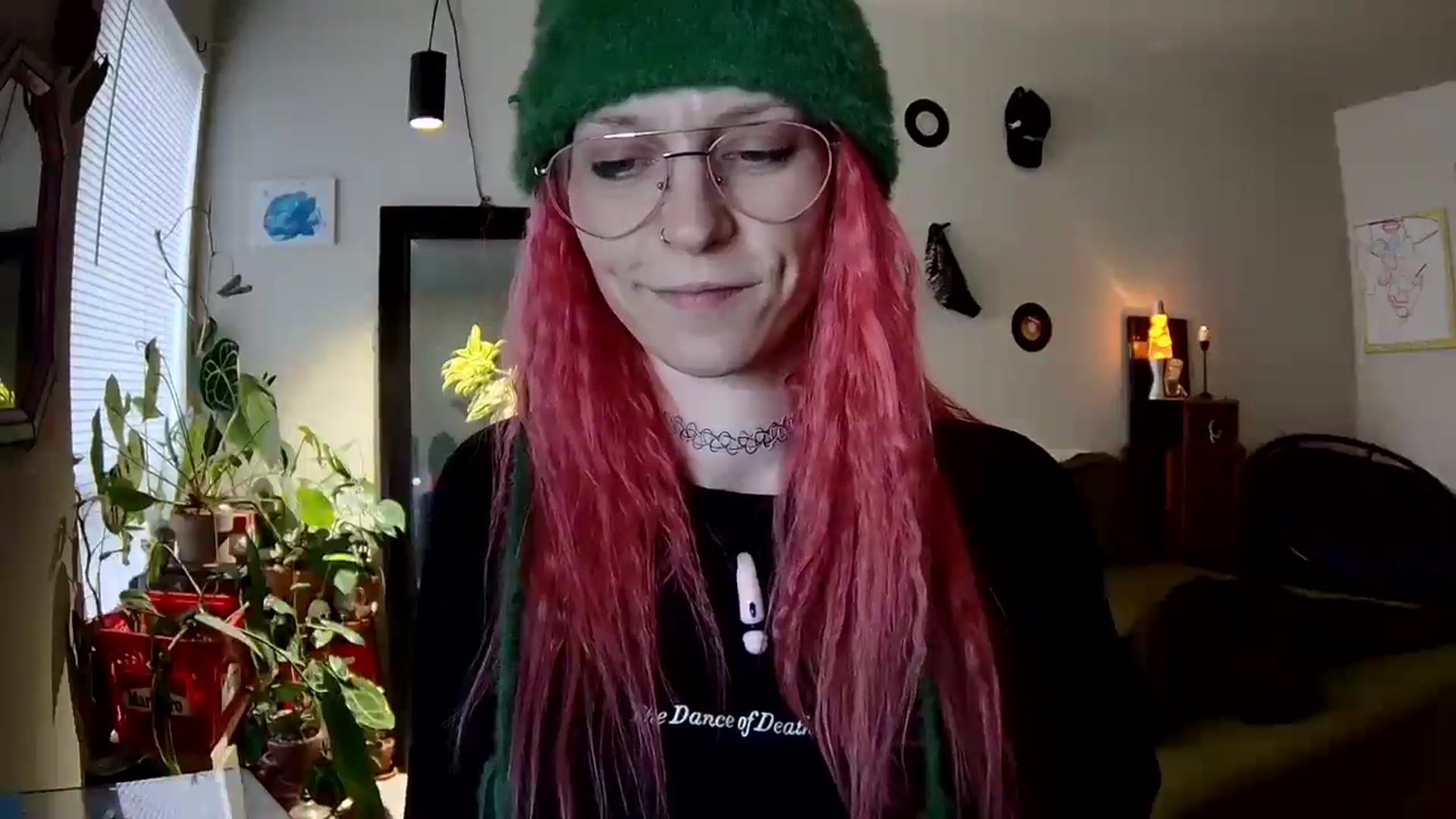 Gallery image thumbnail from JaneMantis's myfreecams stream on, 03/20/2025, 17:24 image 14 of 20