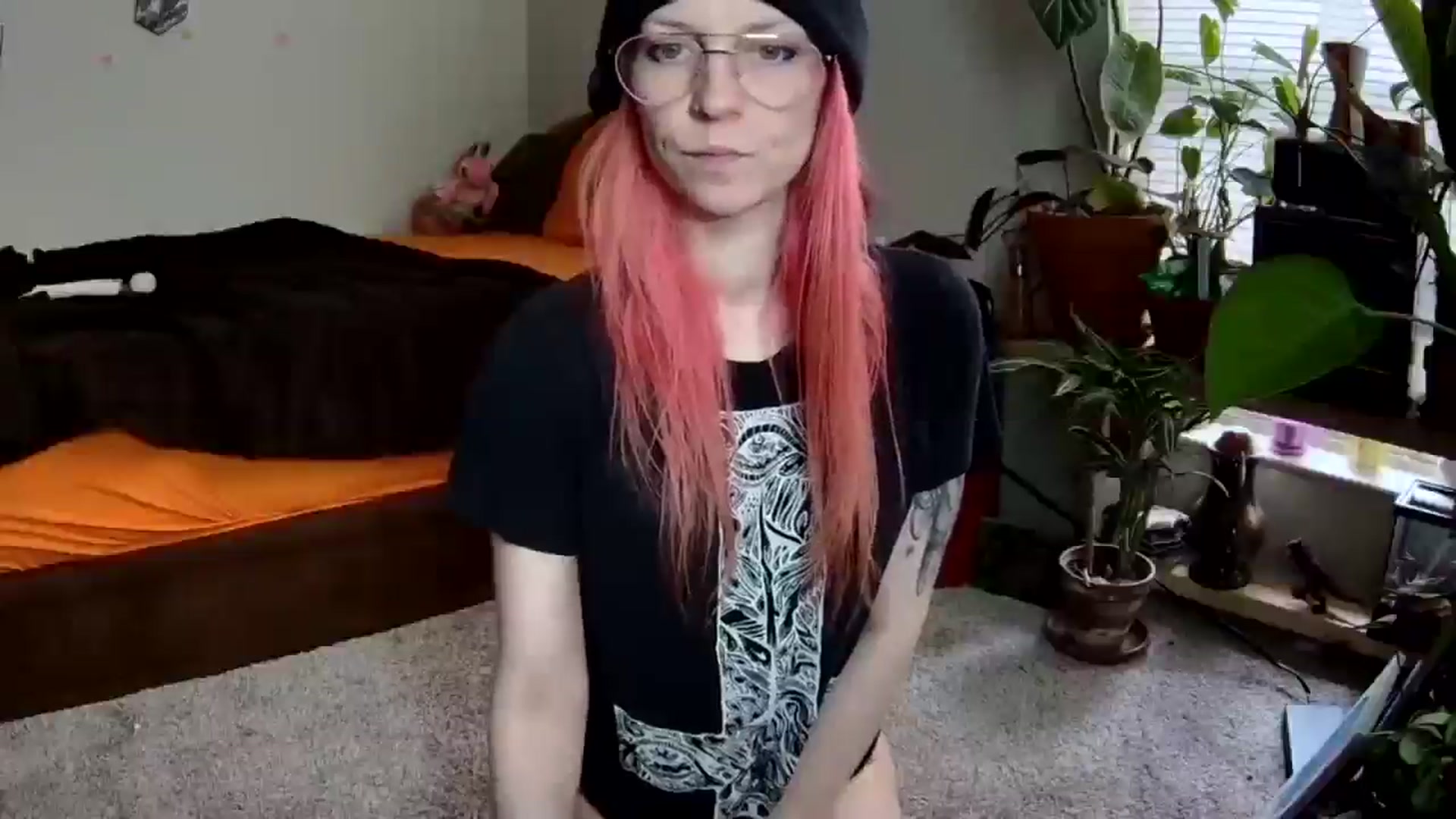 Gallery image thumbnail from JaneMantis's myfreecams stream on, 04/14/2025, 15:53 image 20 of 20