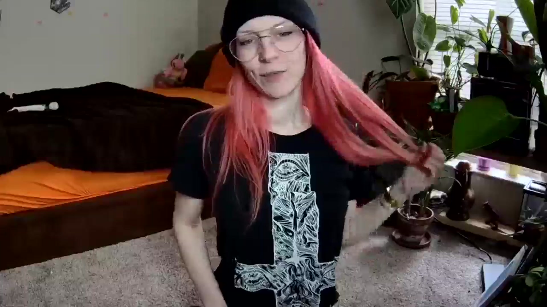 Gallery image thumbnail from JaneMantis's myfreecams stream on, 04/14/2025, 15:53 image 15 of 20