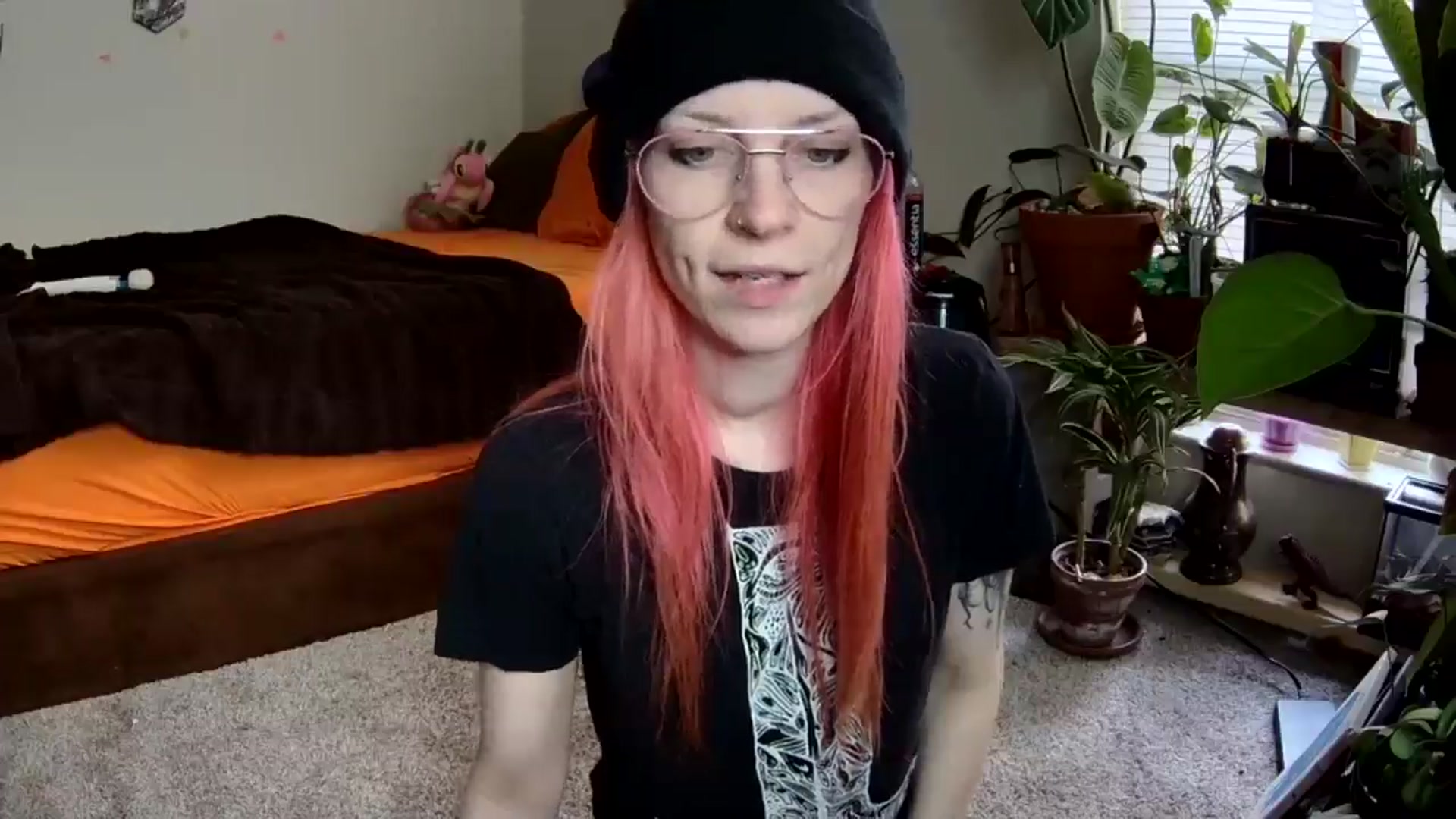 Gallery image thumbnail from JaneMantis's myfreecams stream on, 04/14/2025, 15:53 image 2 of 20