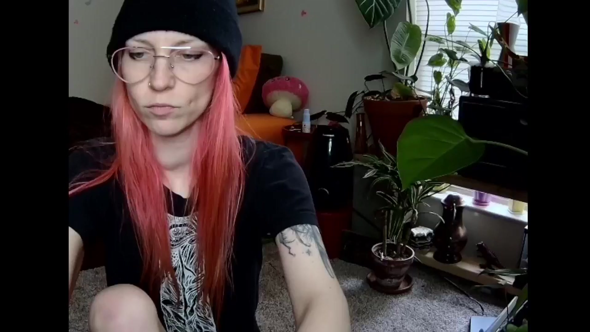 Gallery image thumbnail from JaneMantis's myfreecams stream on, 04/14/2025, 17:49 image 11 of 20