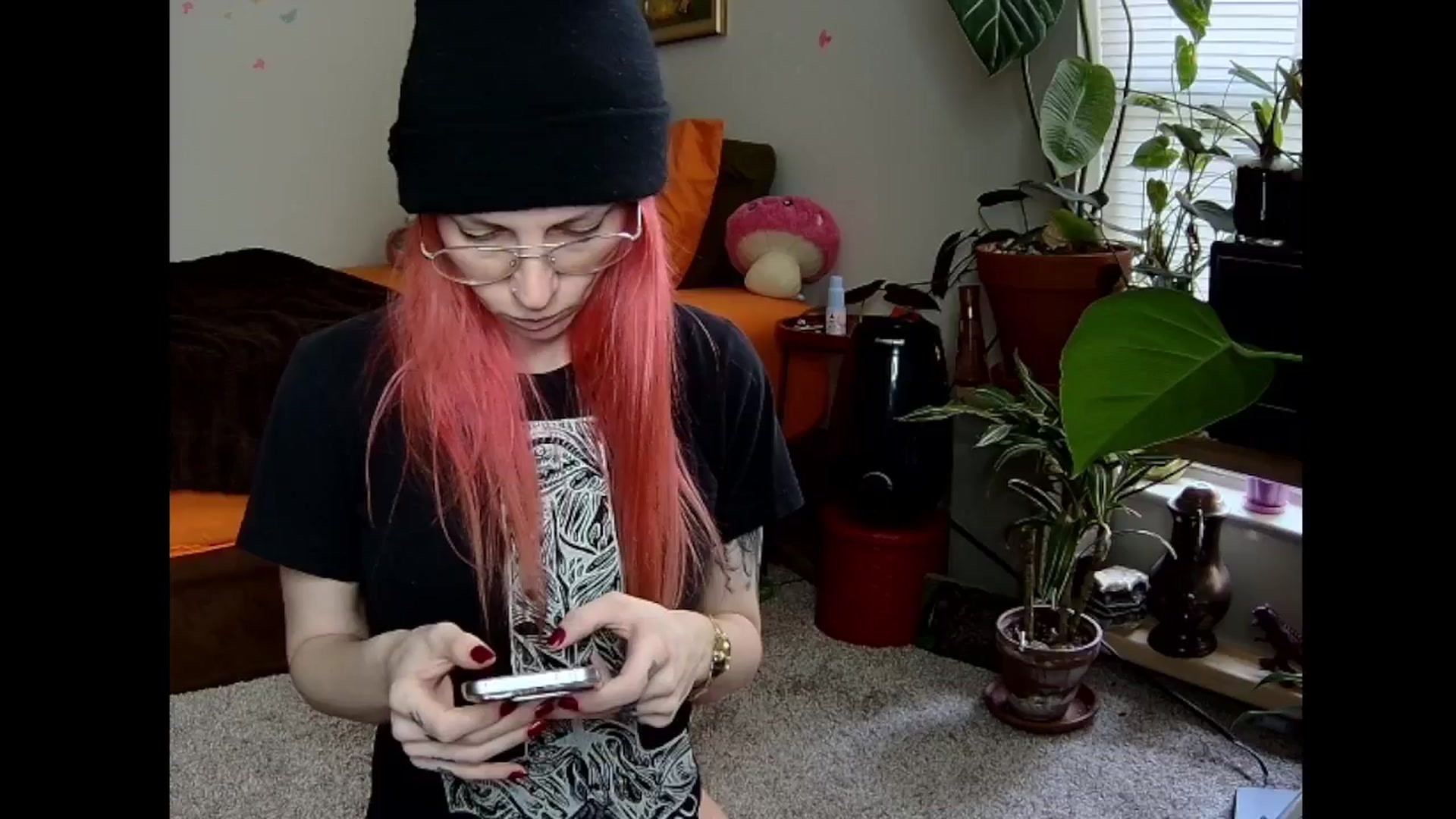 Gallery image thumbnail from JaneMantis's myfreecams stream on, 04/14/2025, 17:49 image 17 of 20