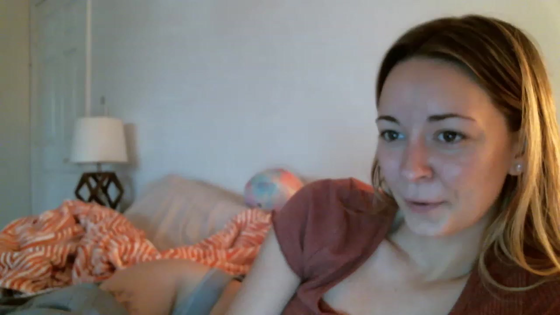 Gallery image thumbnail from JaneRiley_'s myfreecams stream on, 11/14/2022, 19:34 image 4 of 20
