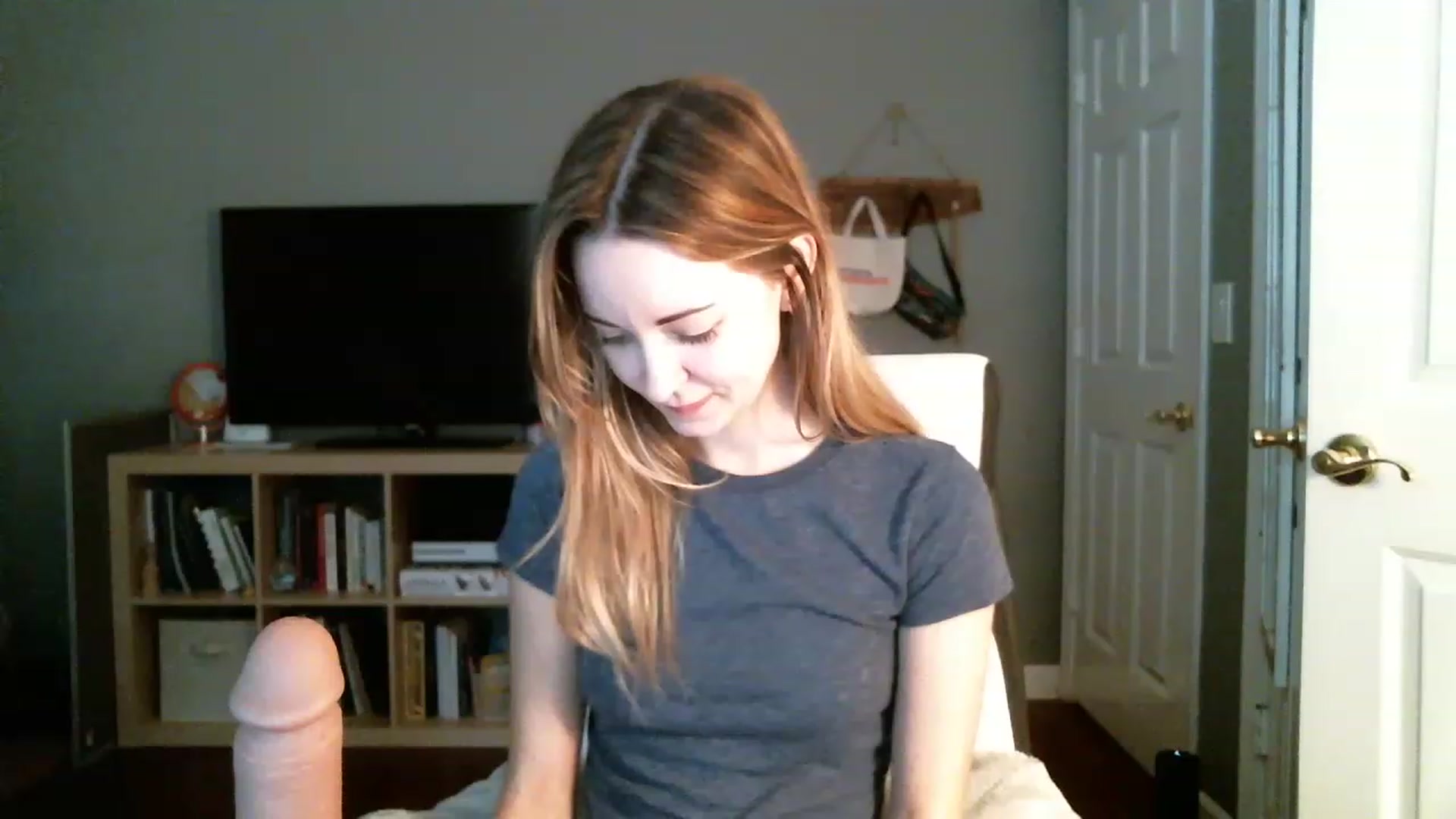 Gallery image thumbnail from JaneRiley_'s myfreecams stream on, 12/07/2022, 20:15 image 6 of 20