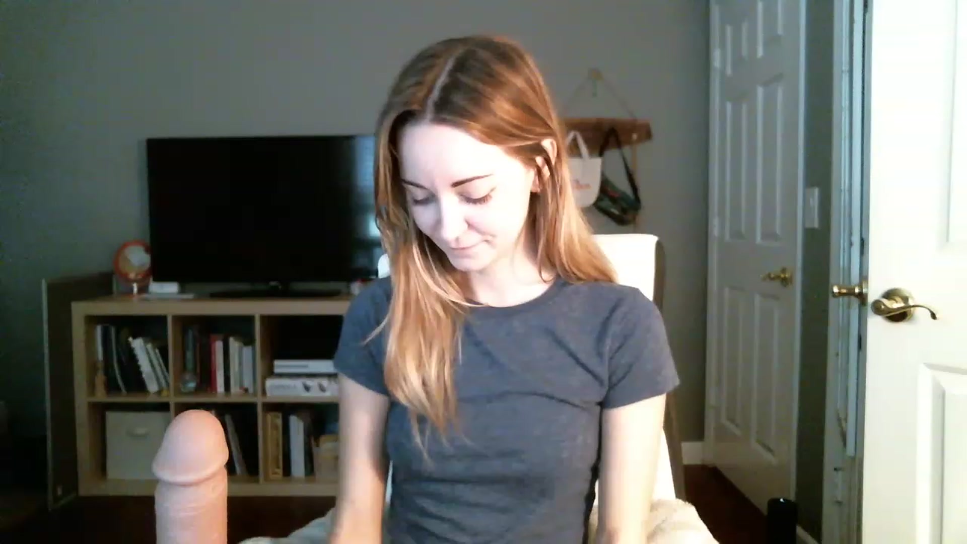 Gallery image thumbnail from JaneRiley_'s myfreecams stream on, 12/07/2022, 20:15 image 5 of 20
