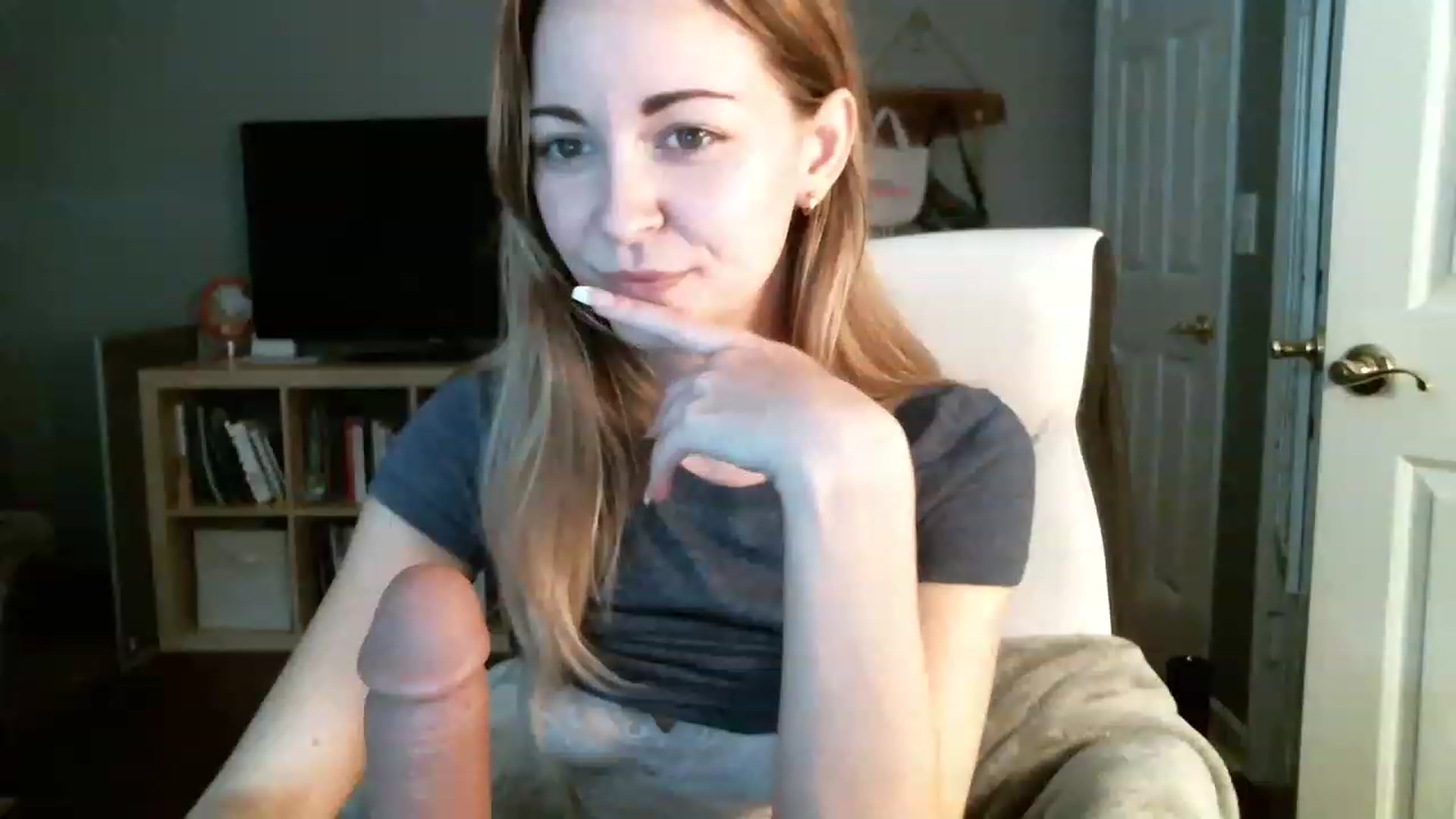 Gallery image thumbnail from JaneRiley_'s myfreecams stream on, 12/07/2022, 20:15 image 15 of 20
