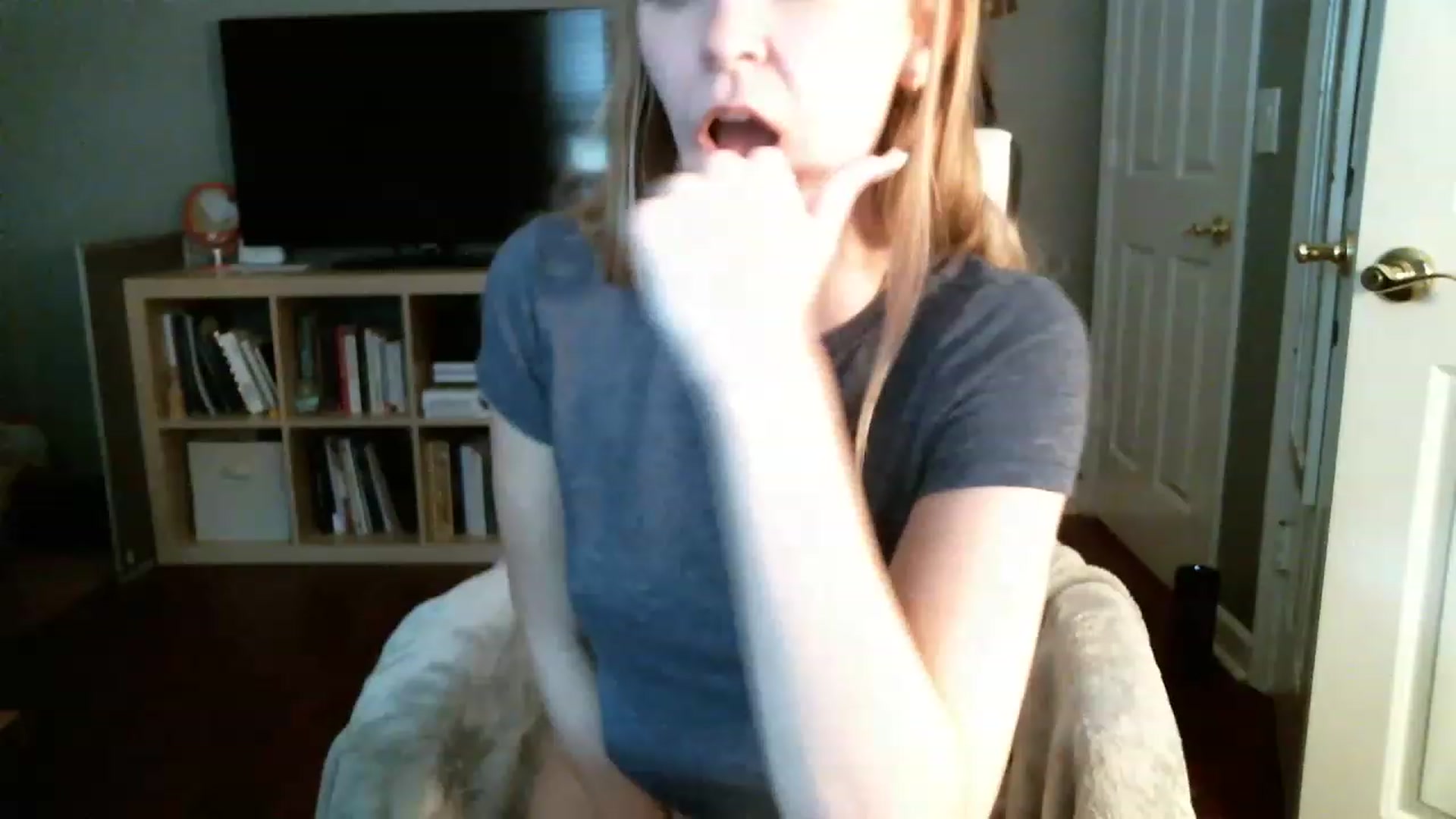 Gallery image thumbnail from JaneRiley_'s myfreecams stream on, 12/07/2022, 20:47 image 2 of 20