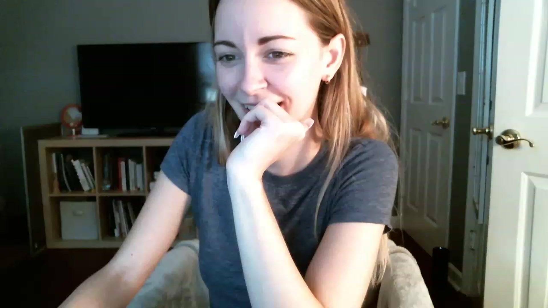 Gallery image thumbnail from JaneRiley_'s myfreecams stream on, 12/07/2022, 20:47 image 5 of 20