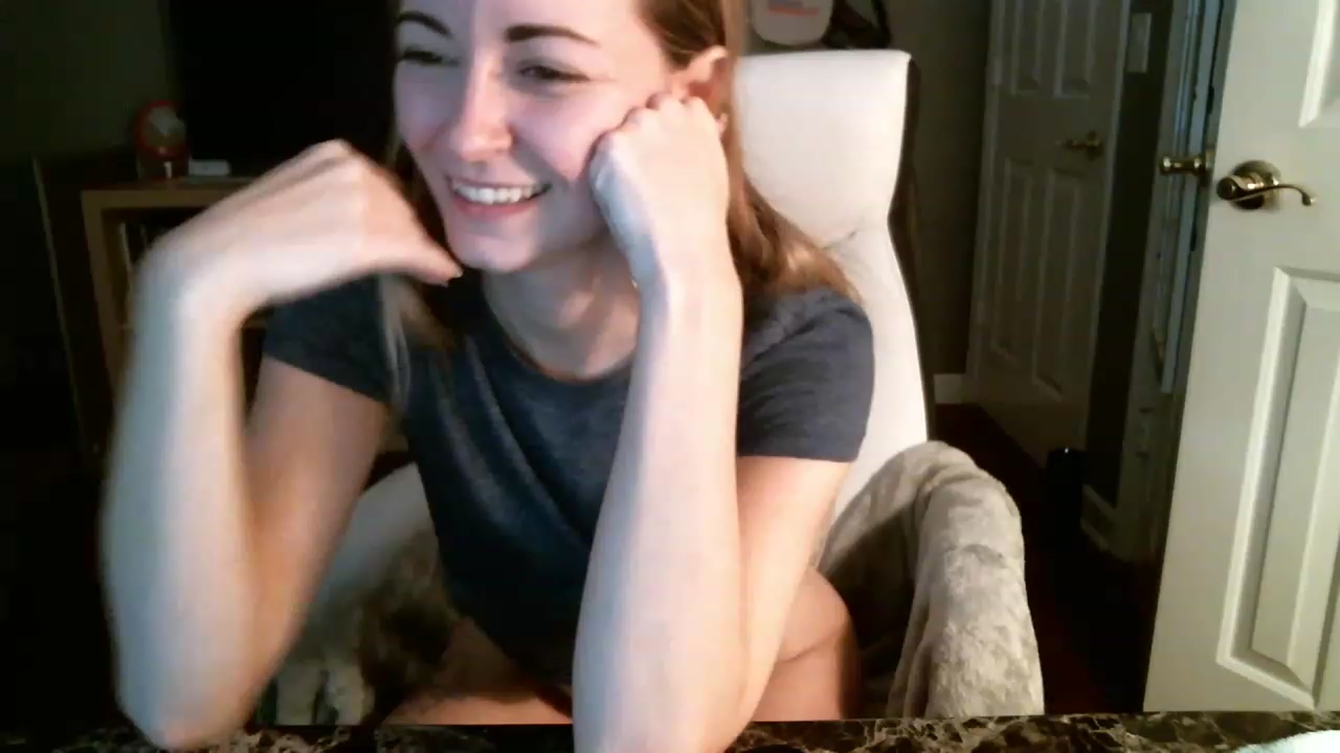 Gallery image thumbnail from JaneRiley_'s myfreecams stream on, 12/07/2022, 20:47 image 10 of 20
