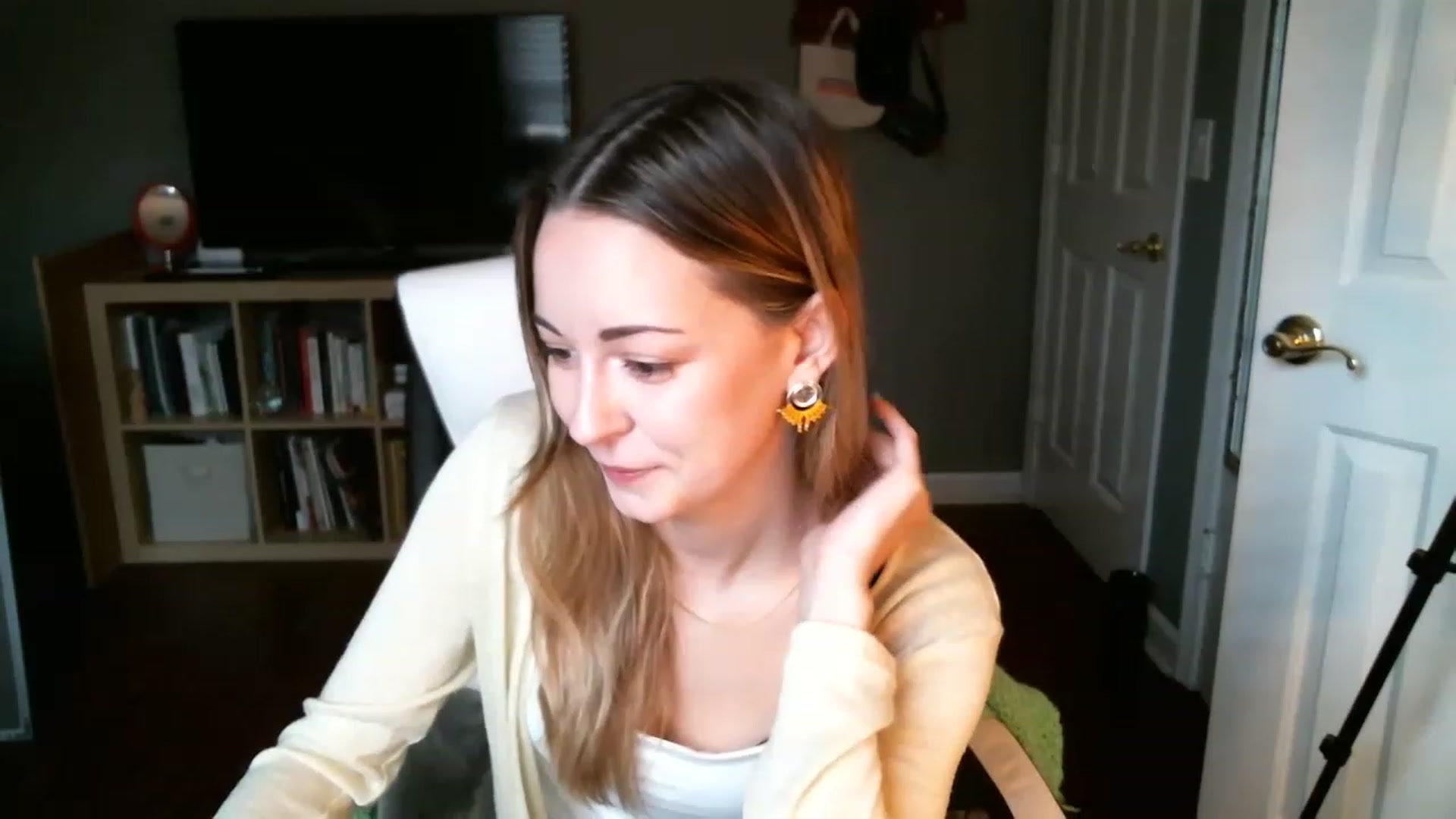 Gallery image thumbnail from JaneRiley_'s myfreecams stream on, 12/29/2022, 17:23 image 2 of 20