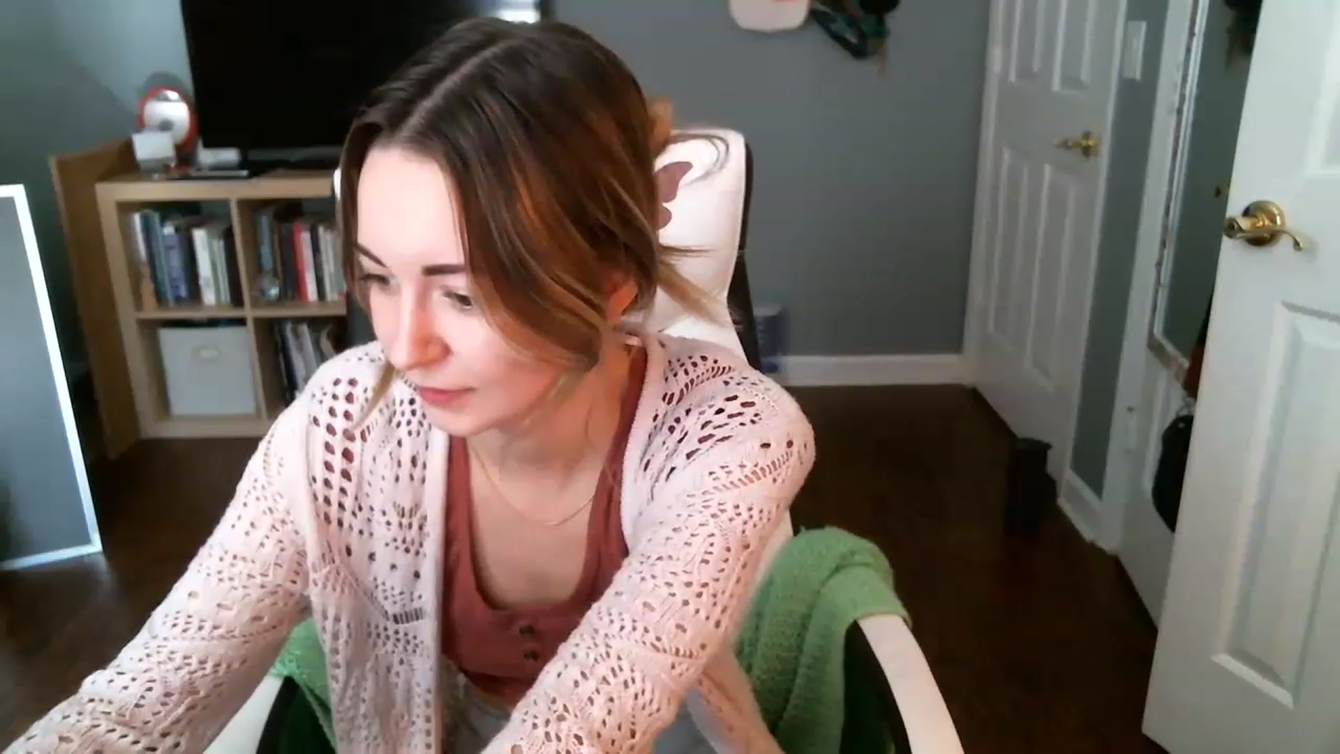 Gallery image thumbnail from JaneRiley_'s myfreecams stream on, 01/05/2023, 19:38 image 11 of 20