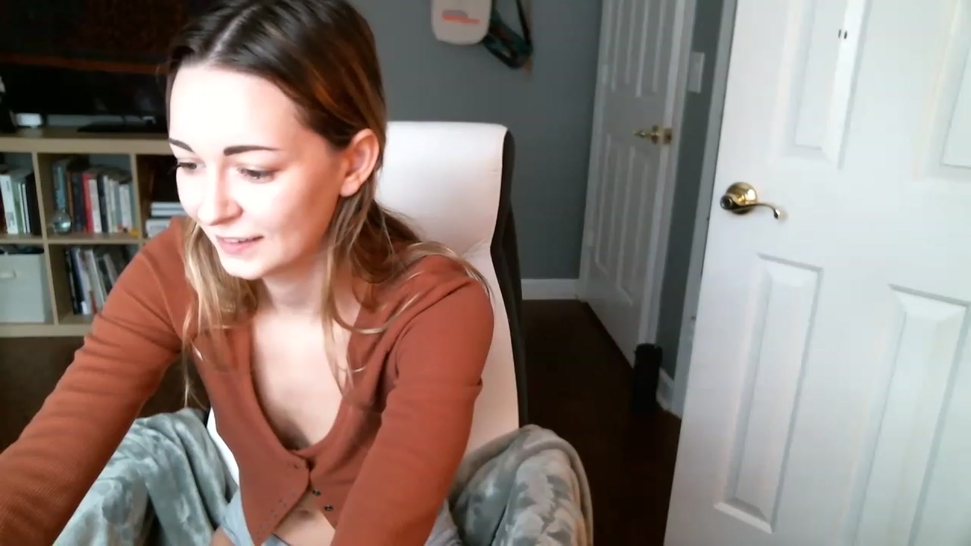 Gallery image thumbnail from JaneRiley_'s myfreecams stream on, 01/12/2023, 17:24 image 11 of 20