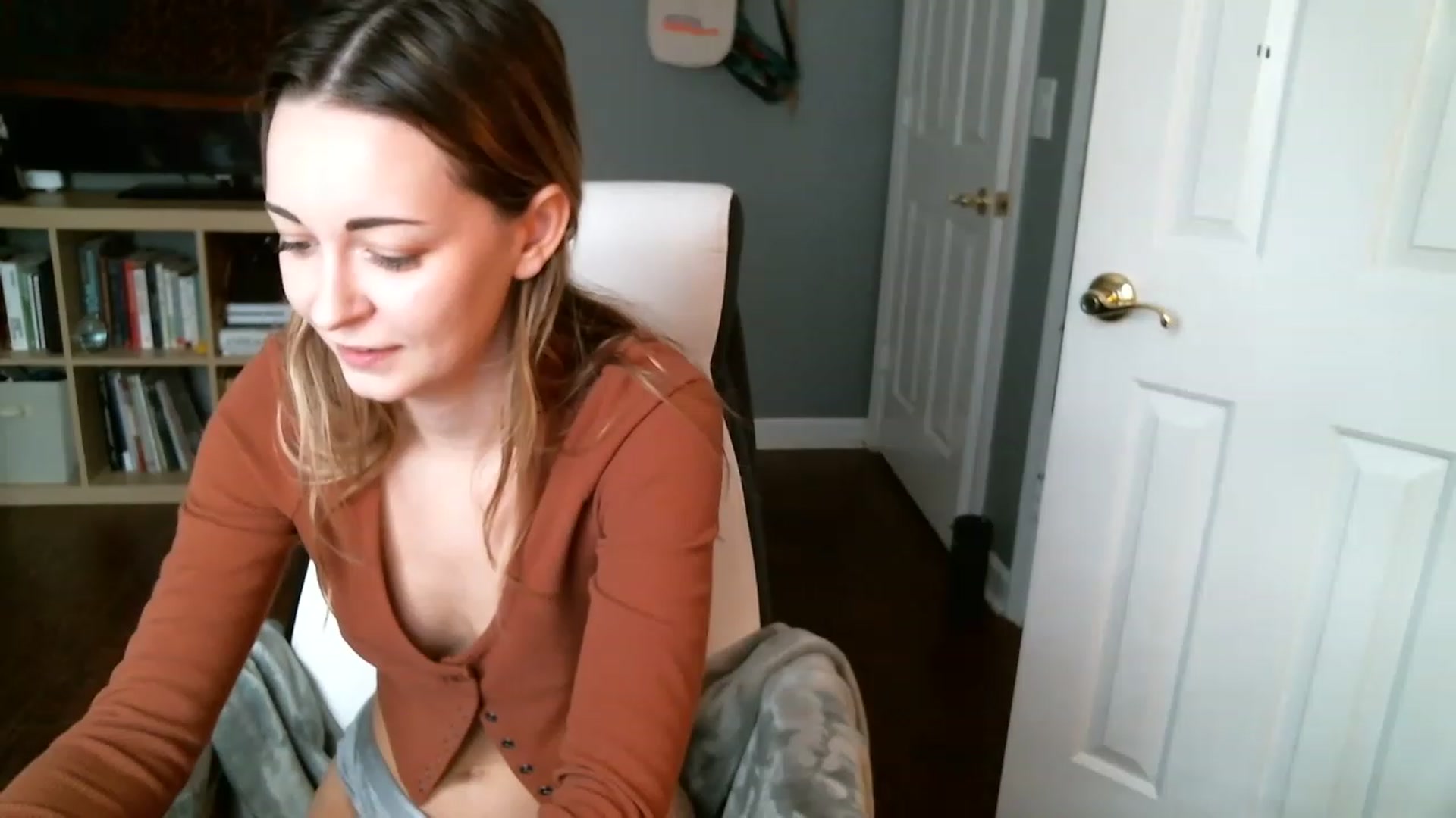 Gallery image thumbnail from JaneRiley_'s myfreecams stream on, 01/12/2023, 17:24 image 16 of 20