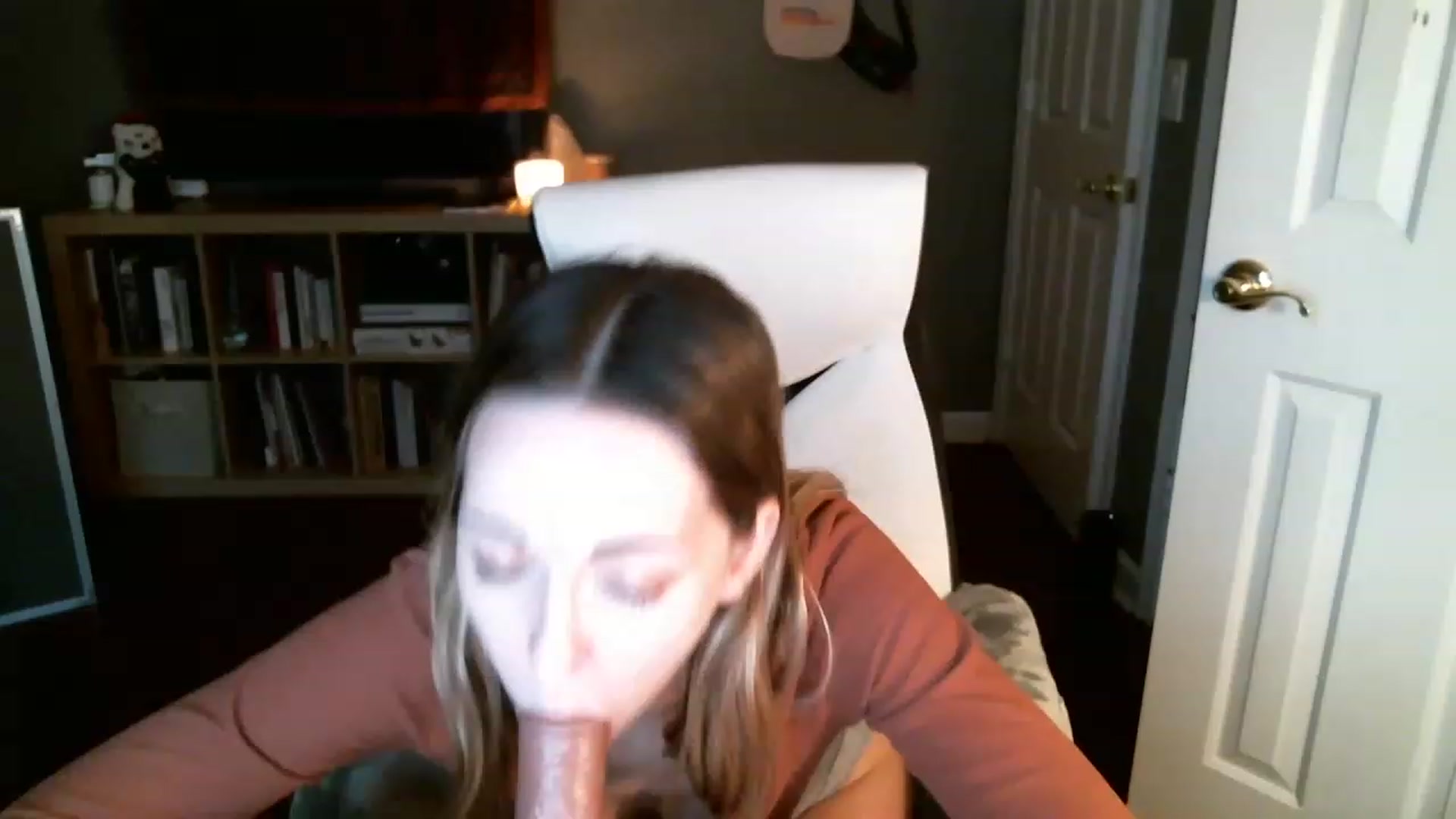 Gallery image thumbnail from JaneRiley_'s myfreecams stream on, 01/12/2023, 19:42 image 17 of 20