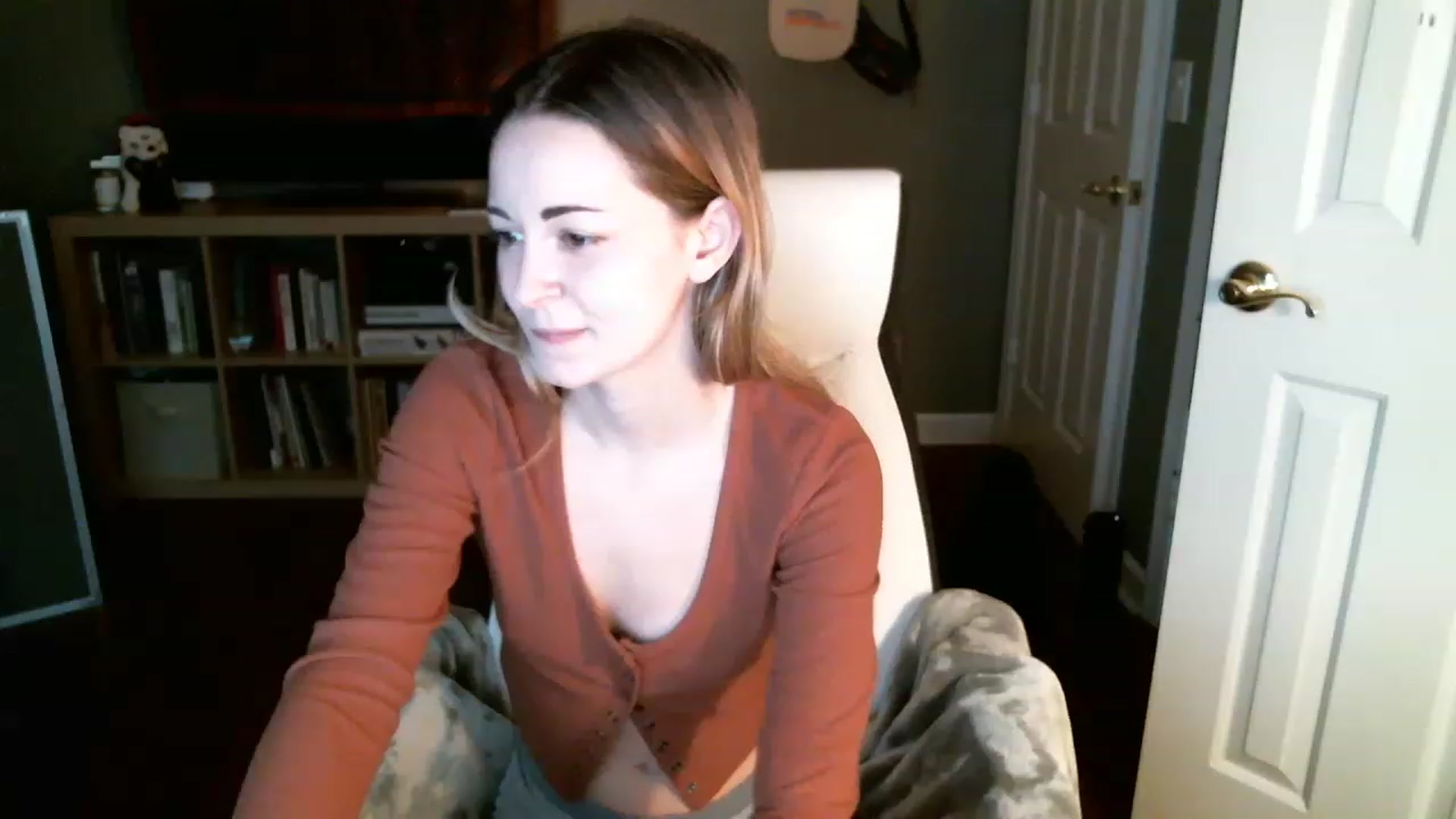 Gallery image thumbnail from JaneRiley_'s myfreecams stream on, 01/12/2023, 19:42 image 2 of 20