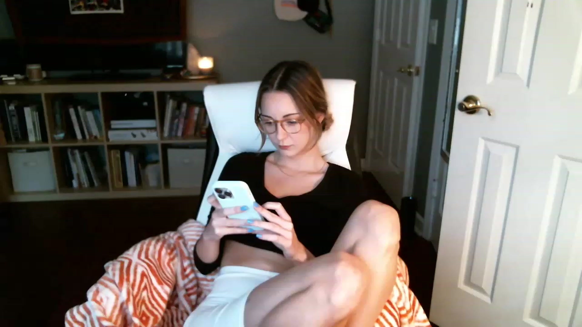 Gallery image thumbnail from JaneRiley_'s myfreecams stream on, 01/18/2023, 18:11 image 12 of 20