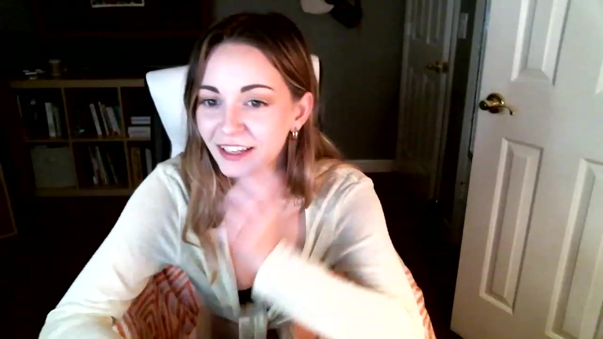 Gallery image thumbnail from JaneRiley_'s myfreecams stream on, 01/18/2023, 23:09 image 2 of 20