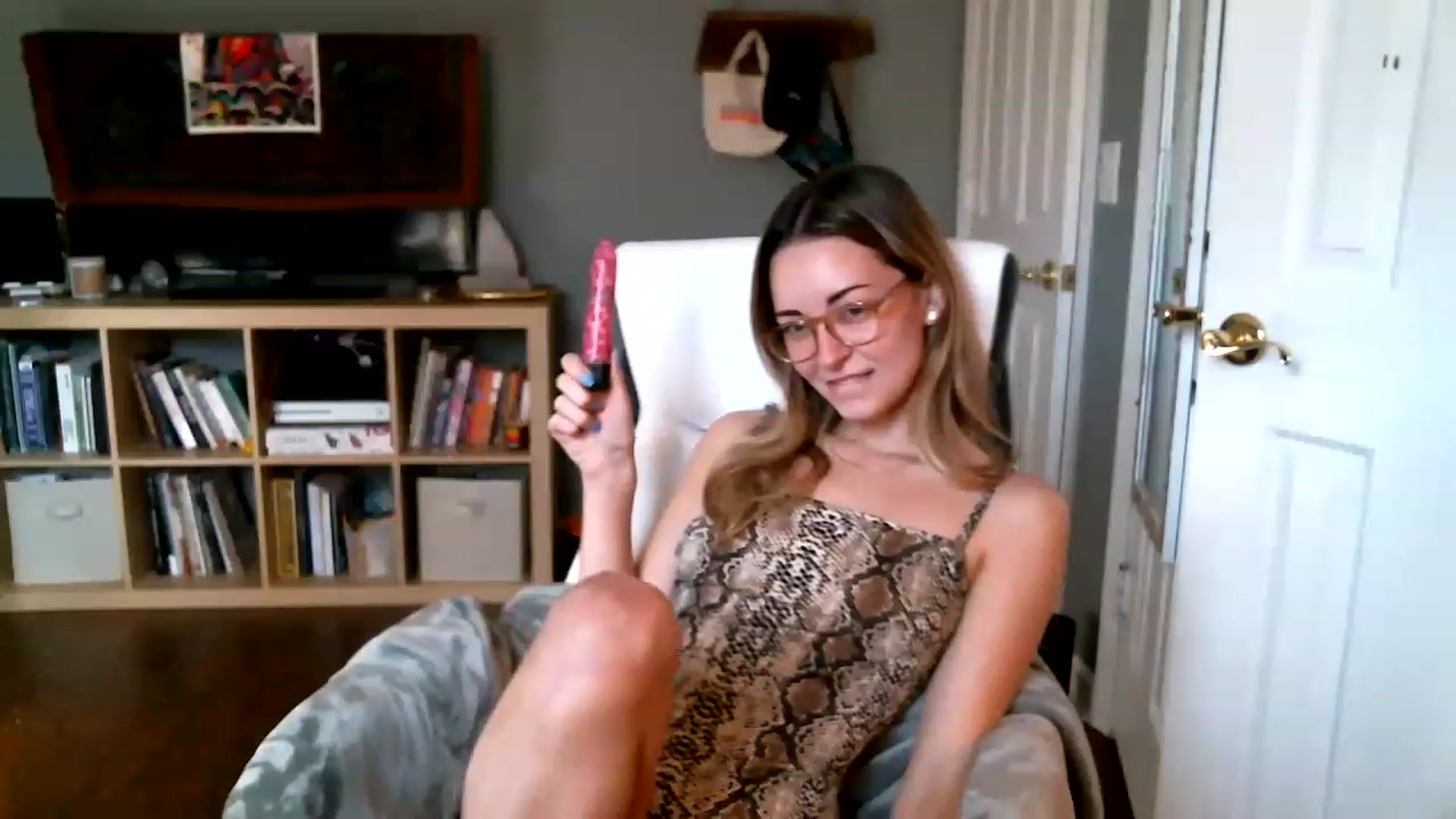 Gallery image thumbnail from JaneRiley_'s myfreecams stream on, 01/19/2023, 19:45 image 5 of 20