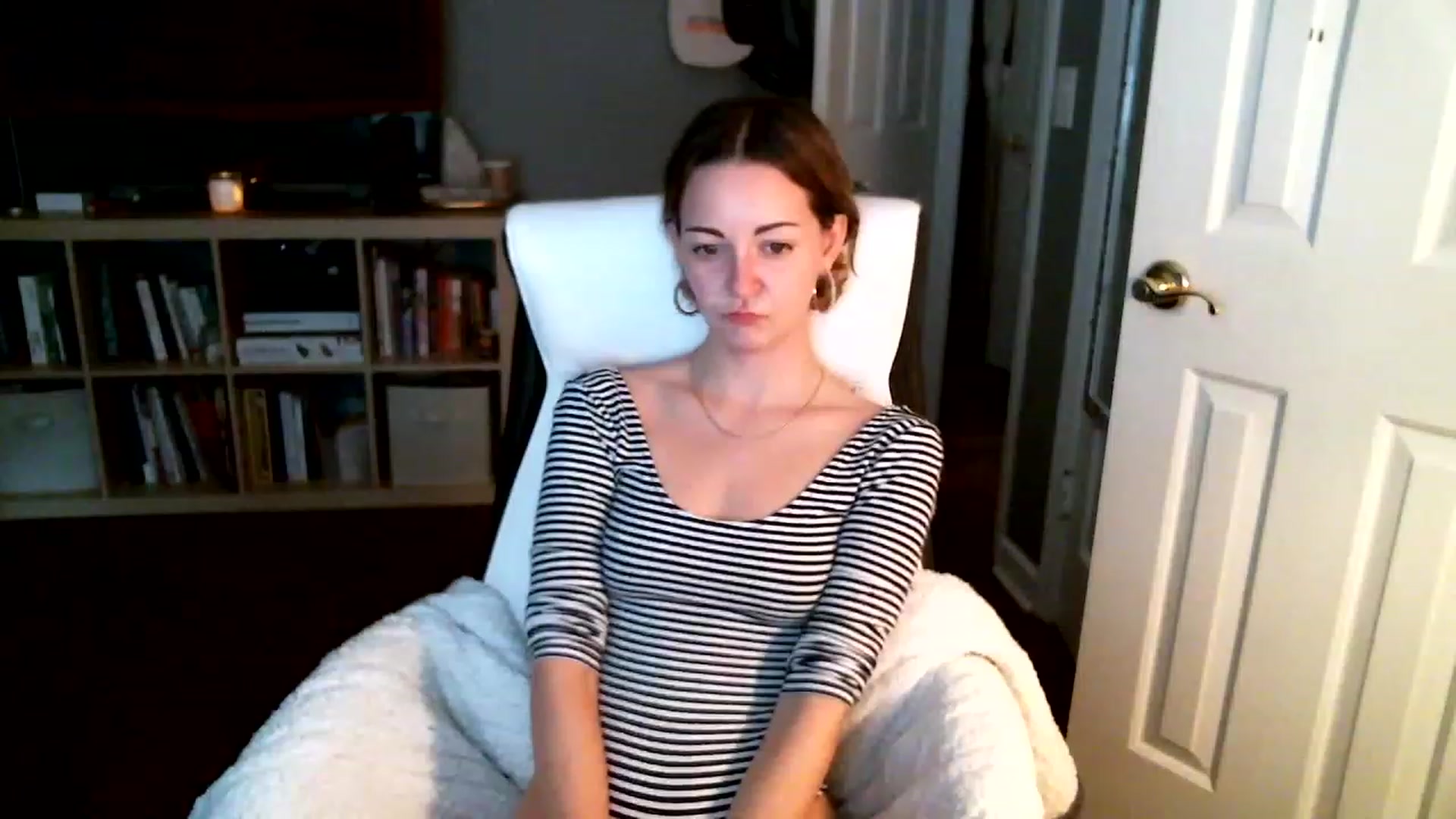 Gallery image thumbnail from JaneRiley_'s myfreecams stream on, 01/25/2023, 18:25 image 14 of 20