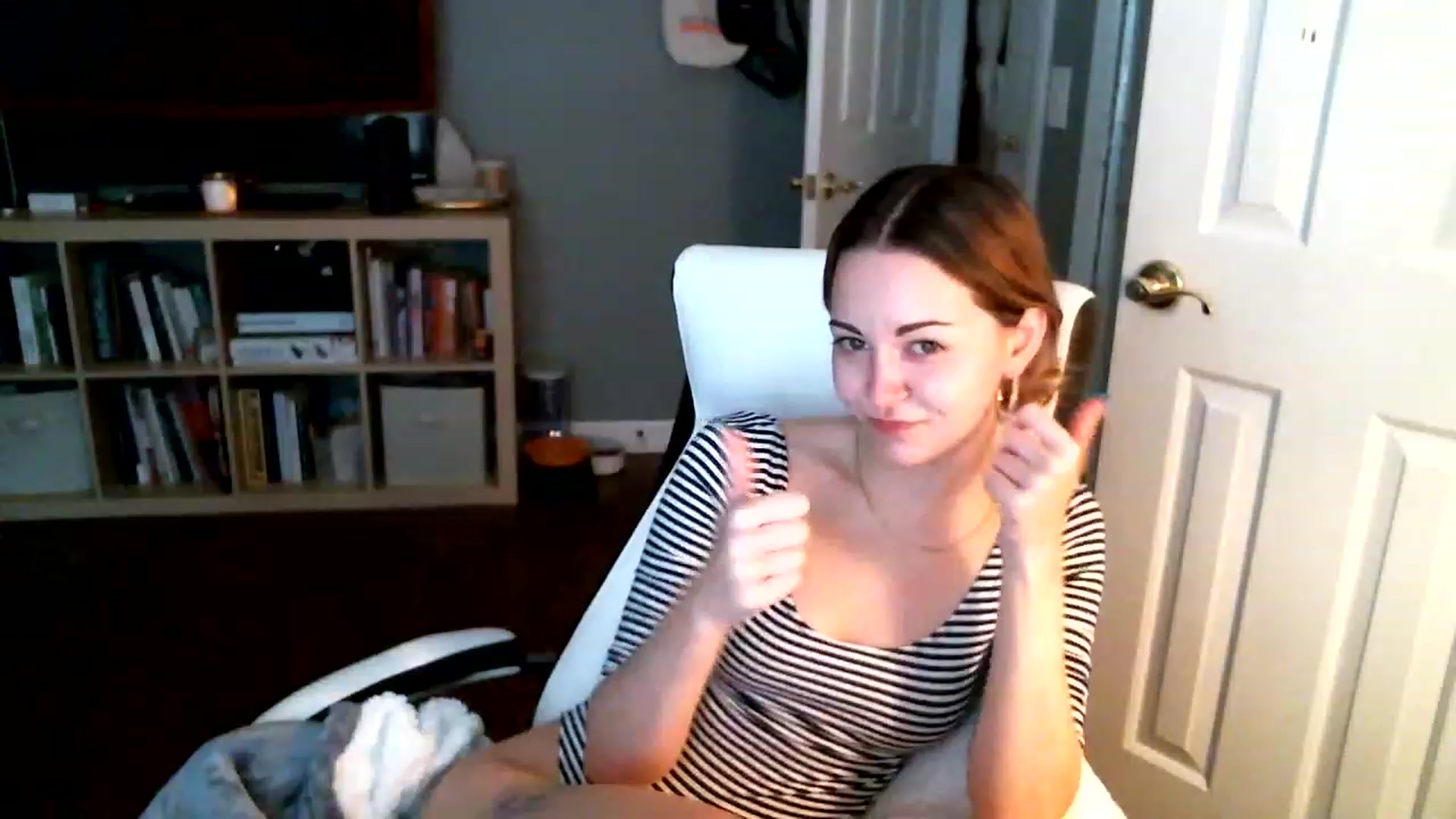 Gallery image thumbnail from JaneRiley_'s myfreecams stream on, 01/25/2023, 18:25 image 8 of 20