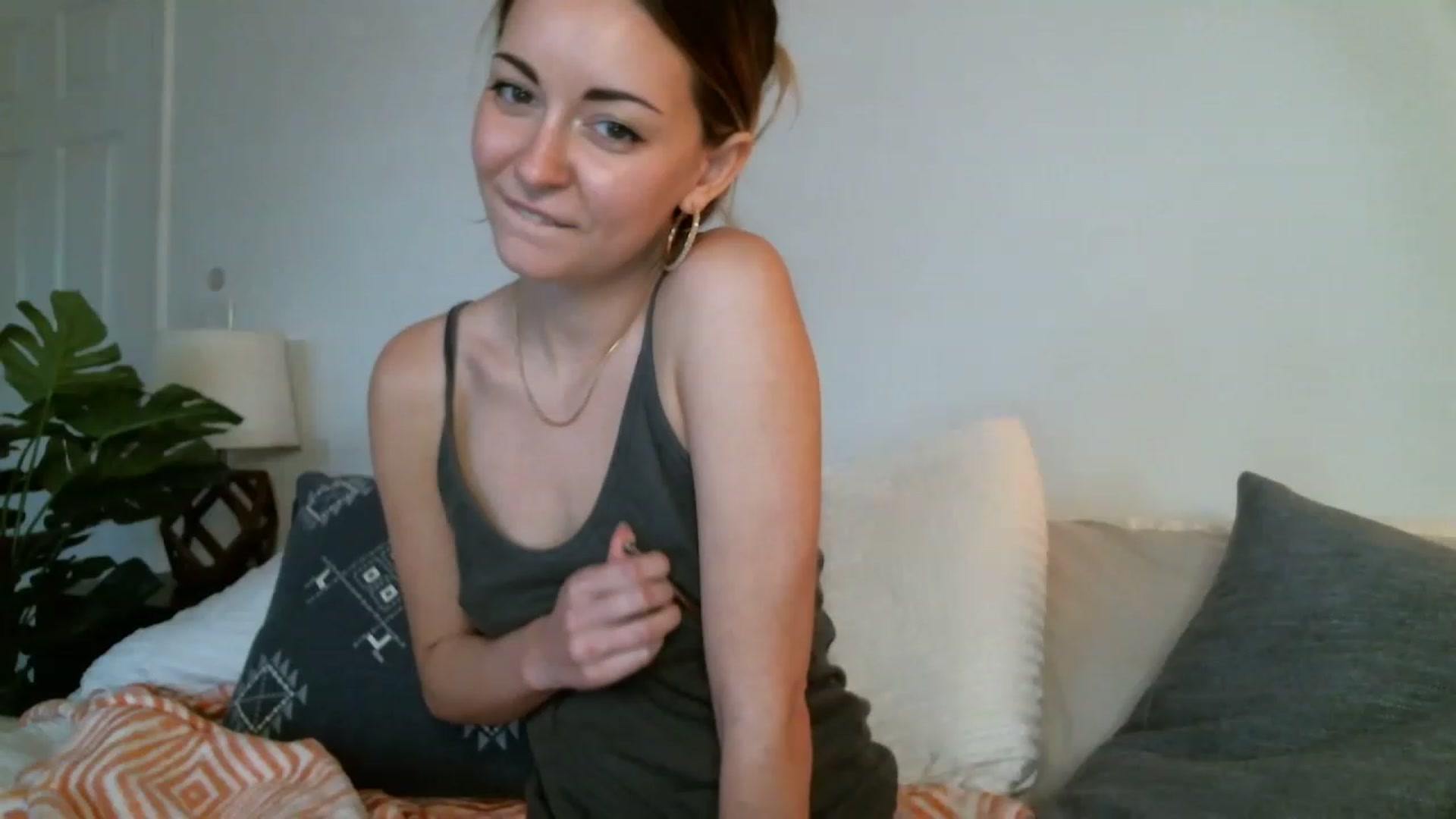Gallery image thumbnail from JaneRiley_'s myfreecams stream on, 02/10/2023, 19:50 image 20 of 20