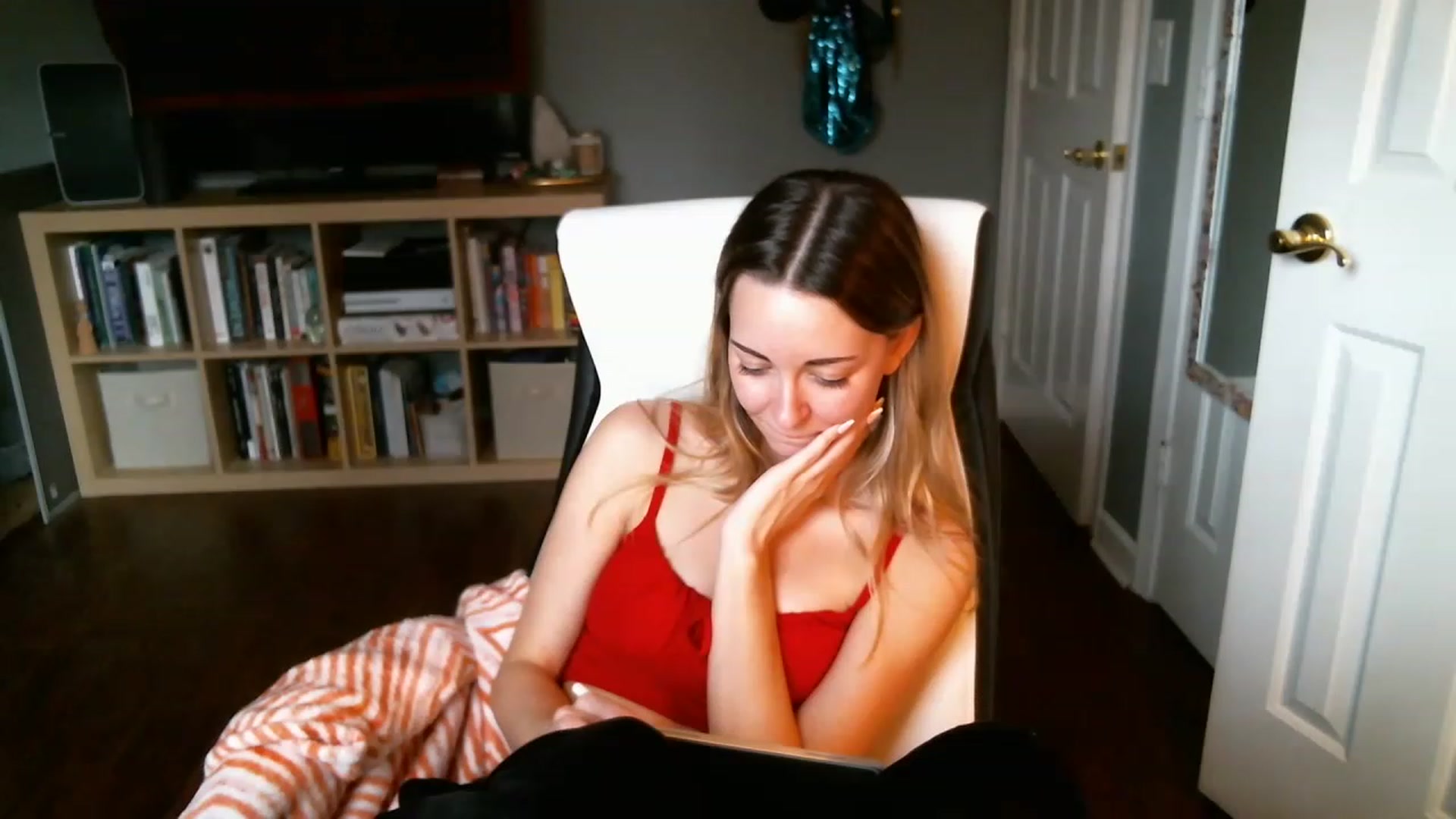 Gallery image thumbnail from JaneRiley_'s myfreecams stream on, 02/15/2023, 21:21 image 2 of 20
