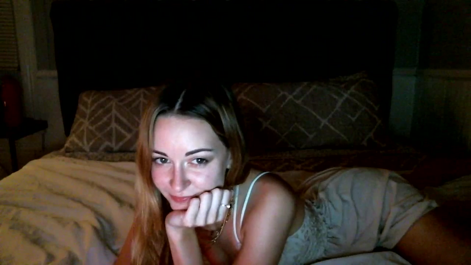 Gallery image thumbnail from JaneRiley_'s myfreecams stream on, 06/30/2023, 06:32 image 17 of 20