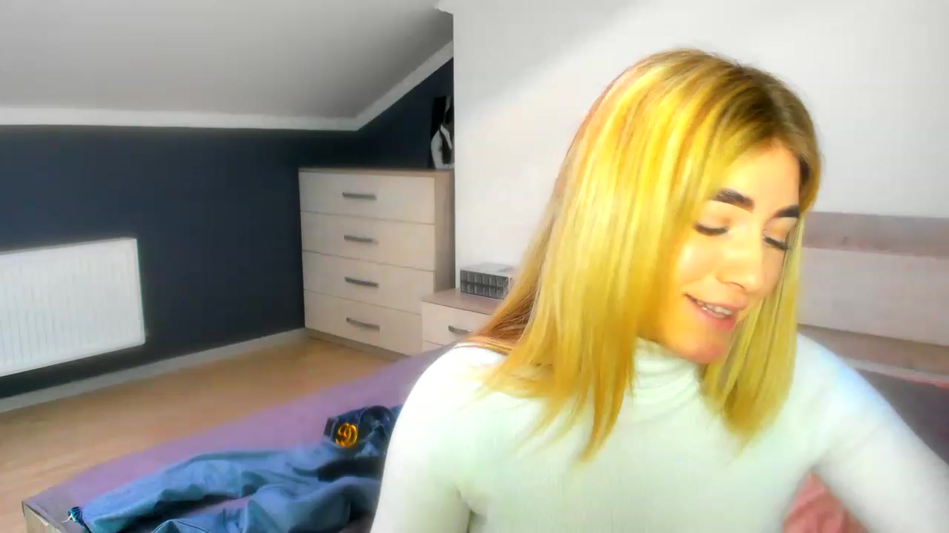 Gallery image thumbnail from Jane_Cooper's myfreecams stream on, 01/02/2023, 10:42 image 14 of 20