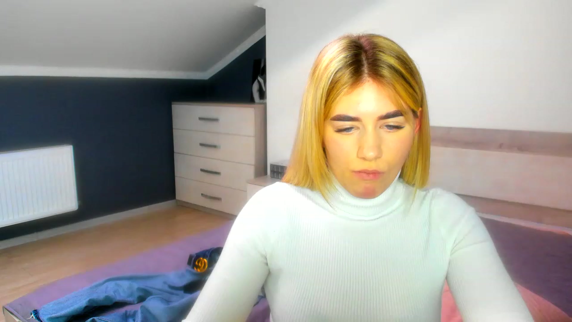 Gallery image thumbnail from Jane_Cooper's myfreecams stream on, 01/02/2023, 10:42 image 7 of 20