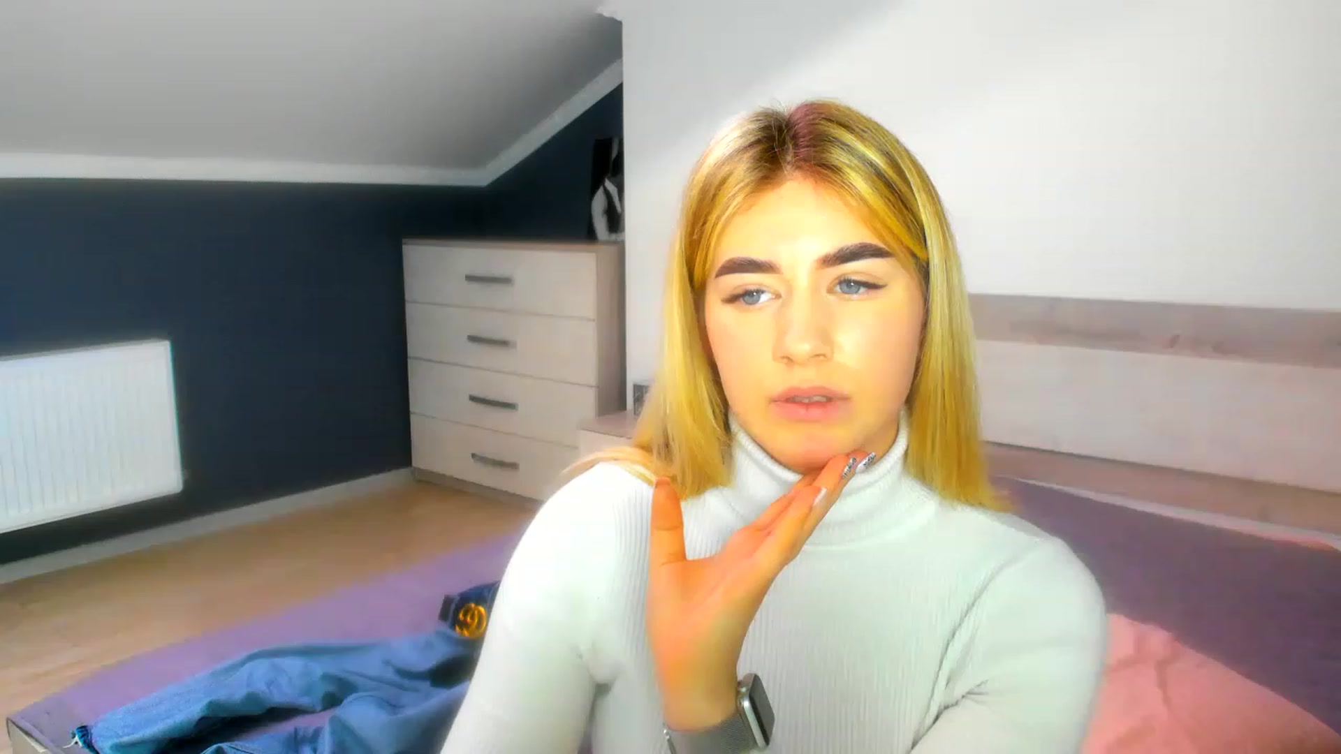 Gallery image thumbnail from Jane_Cooper's myfreecams stream on, 01/02/2023, 10:42 image 4 of 20