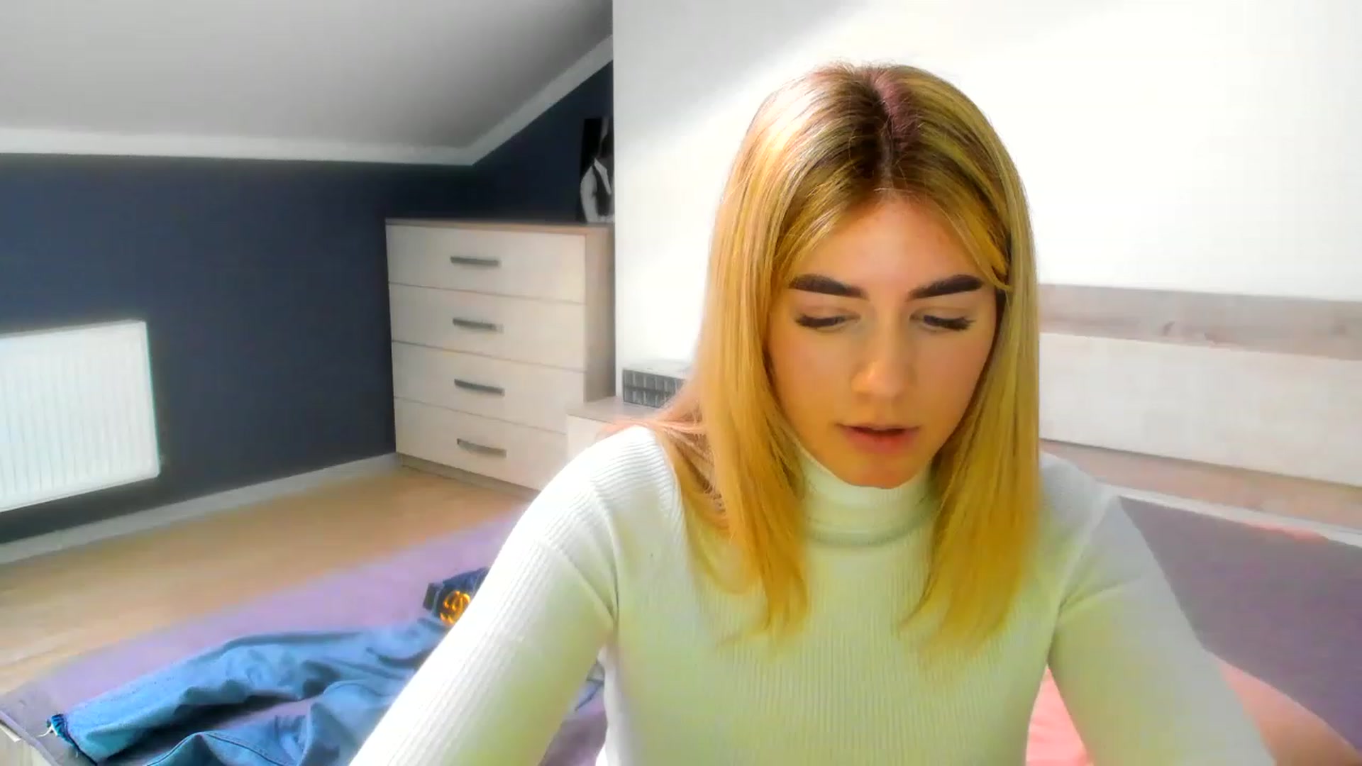 Gallery image thumbnail from Jane_Cooper's myfreecams stream on, 01/02/2023, 10:42 image 2 of 20