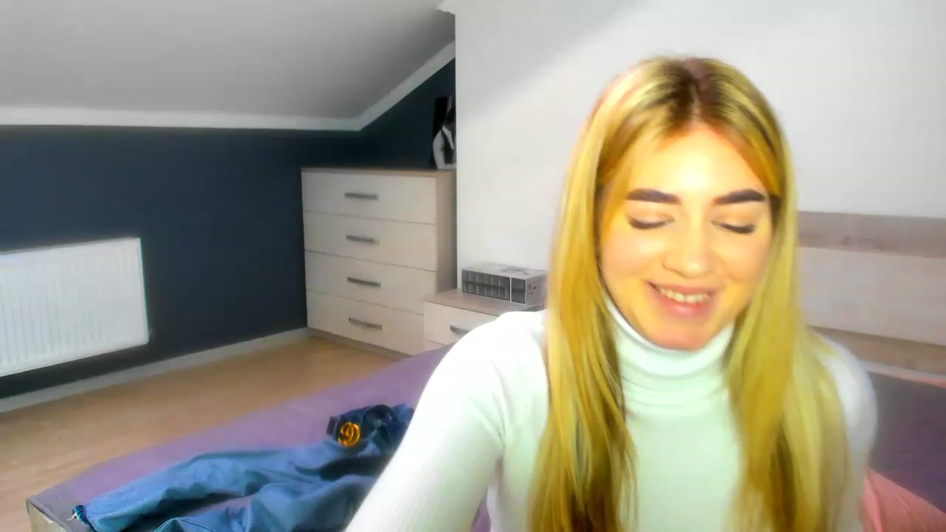 Gallery image thumbnail from Jane_Cooper's myfreecams stream on, 01/02/2023, 10:42 image 17 of 20