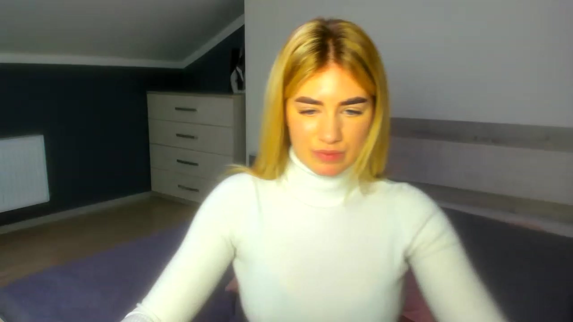 Gallery image thumbnail from Jane_Cooper's myfreecams stream on, 01/02/2023, 12:01 image 7 of 20