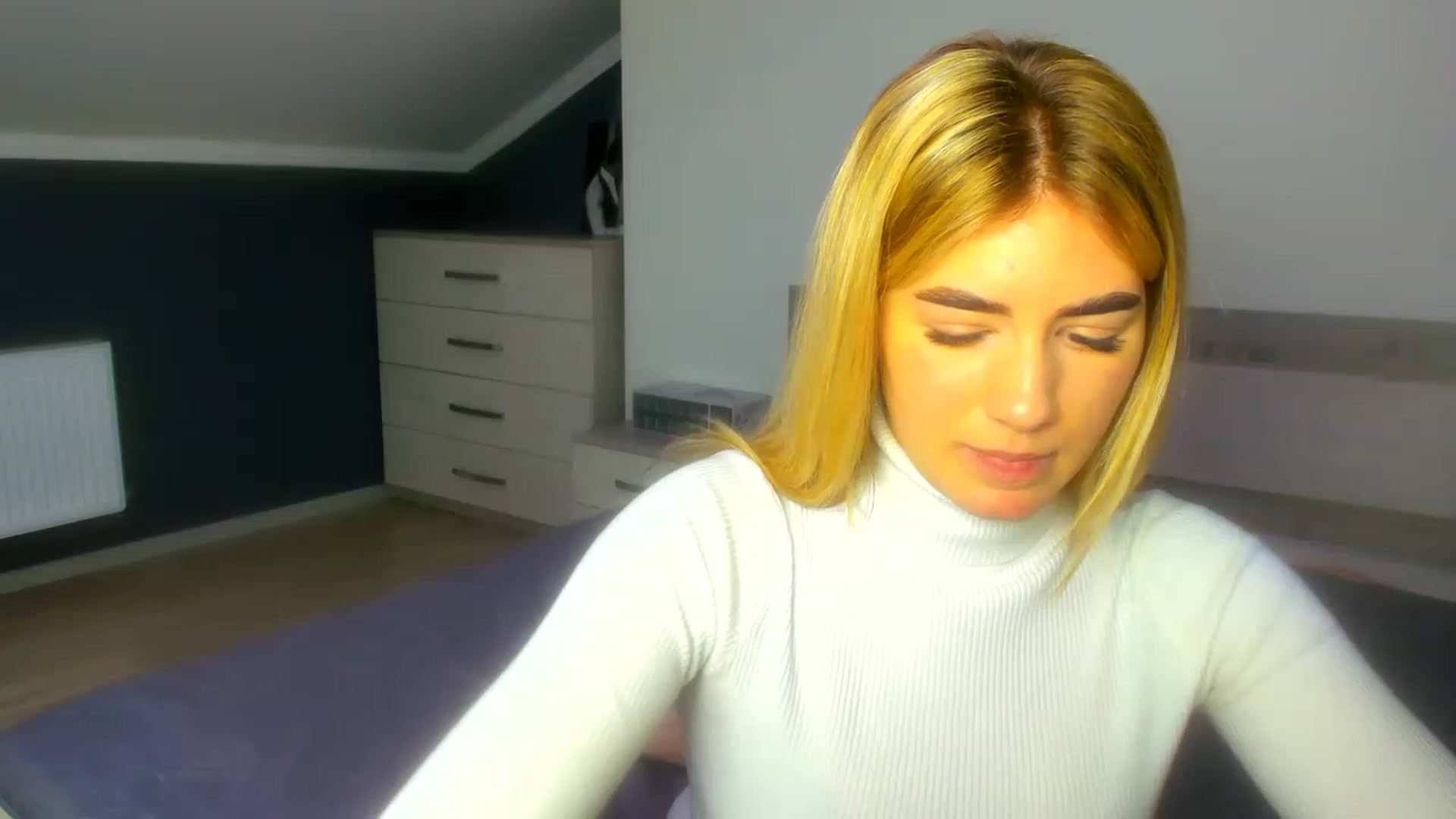 Gallery image thumbnail from Jane_Cooper's myfreecams stream on, 01/02/2023, 12:01 image 8 of 20
