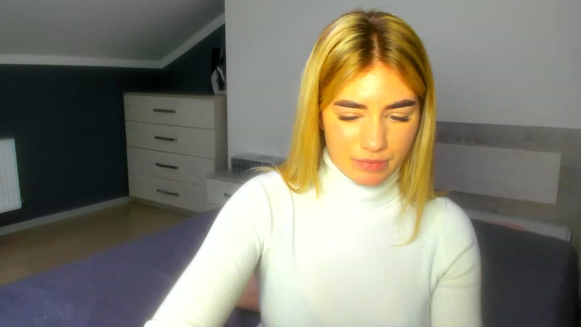 Gallery image thumbnail from Jane_Cooper's myfreecams stream on, 01/02/2023, 12:01 image 14 of 20