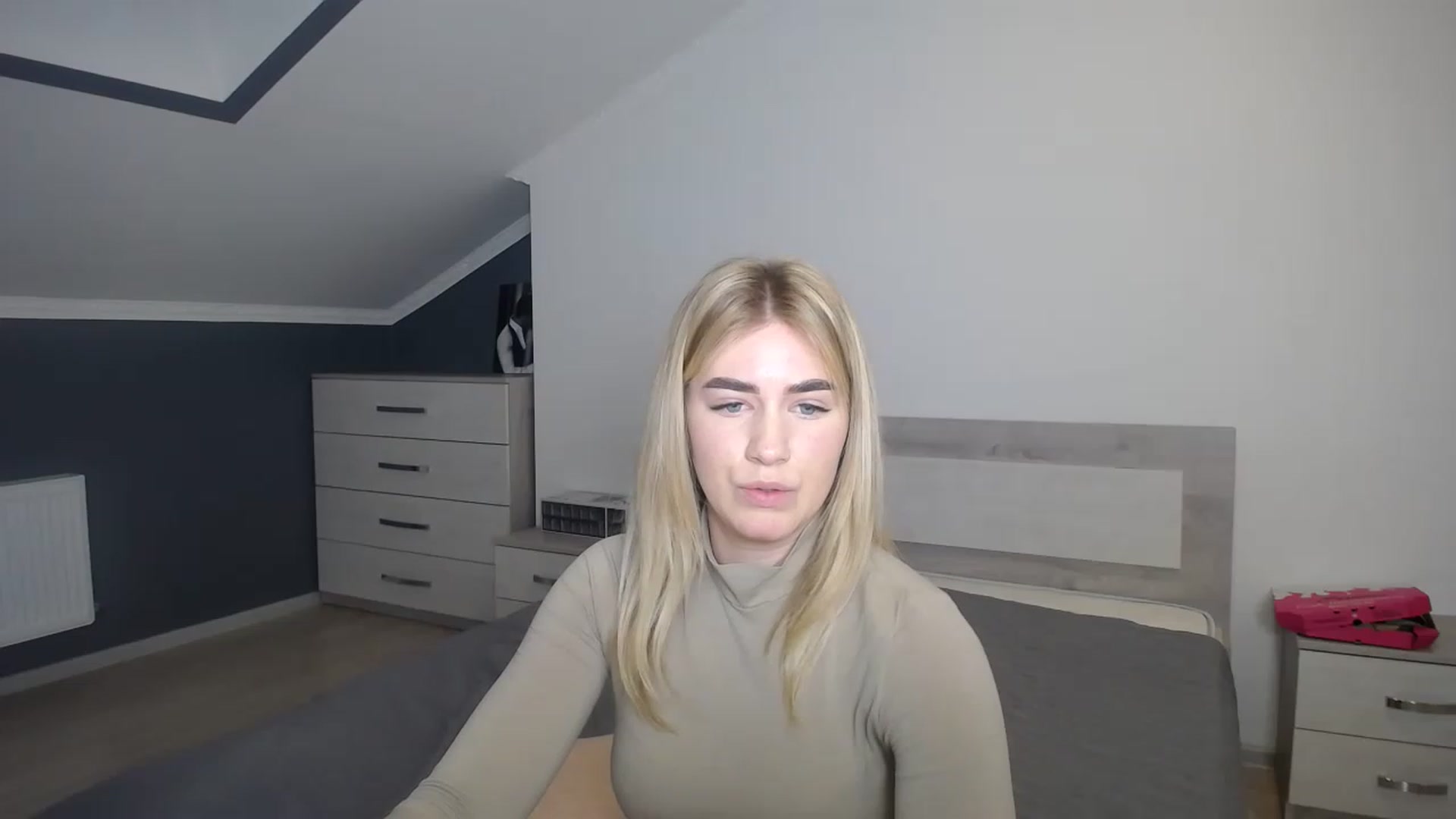 Gallery image thumbnail from Jane_Cooper's myfreecams stream on, 01/03/2023, 15:34 image 19 of 20