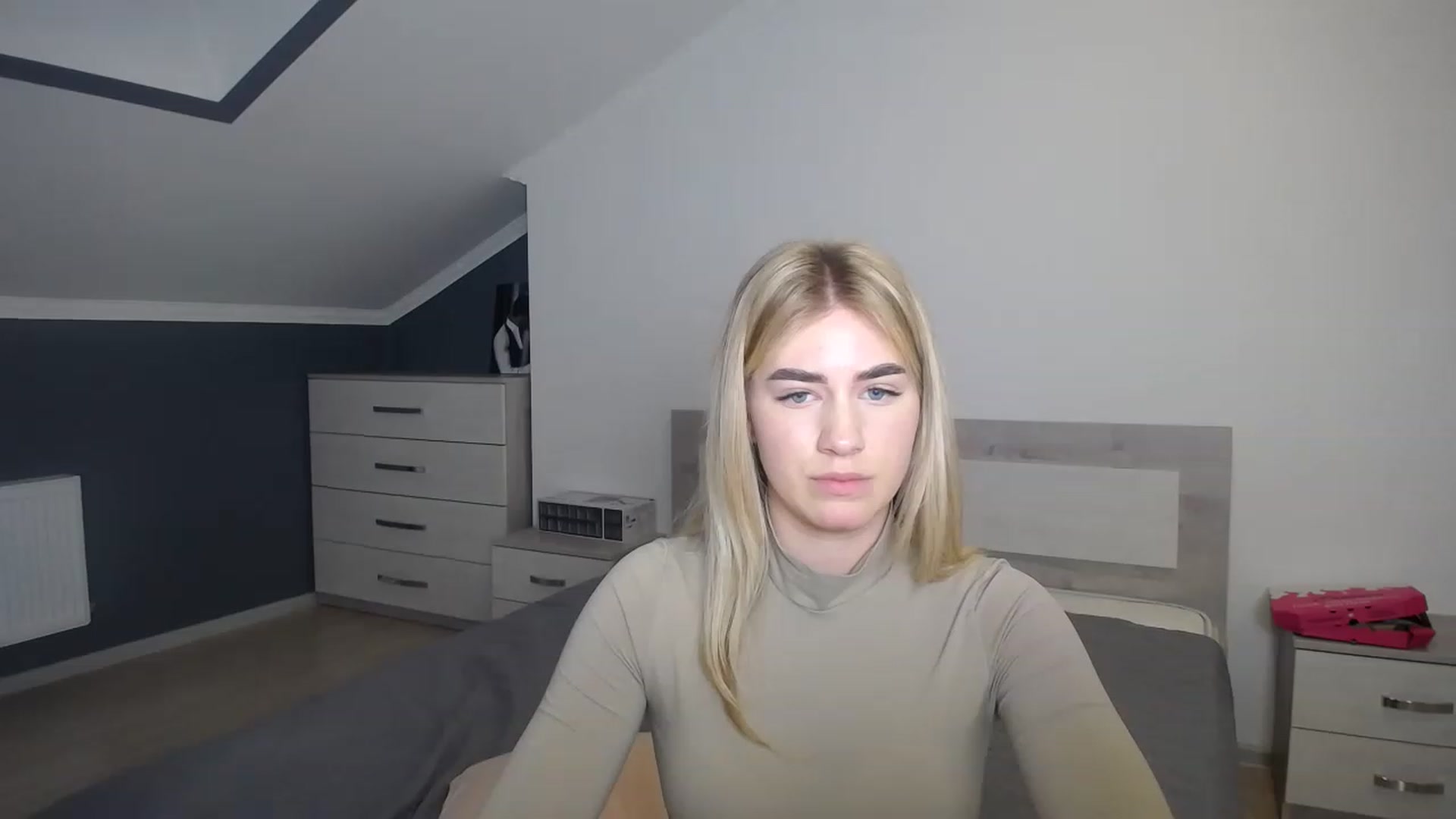Gallery image thumbnail from Jane_Cooper's myfreecams stream on, 01/03/2023, 15:34 image 10 of 20