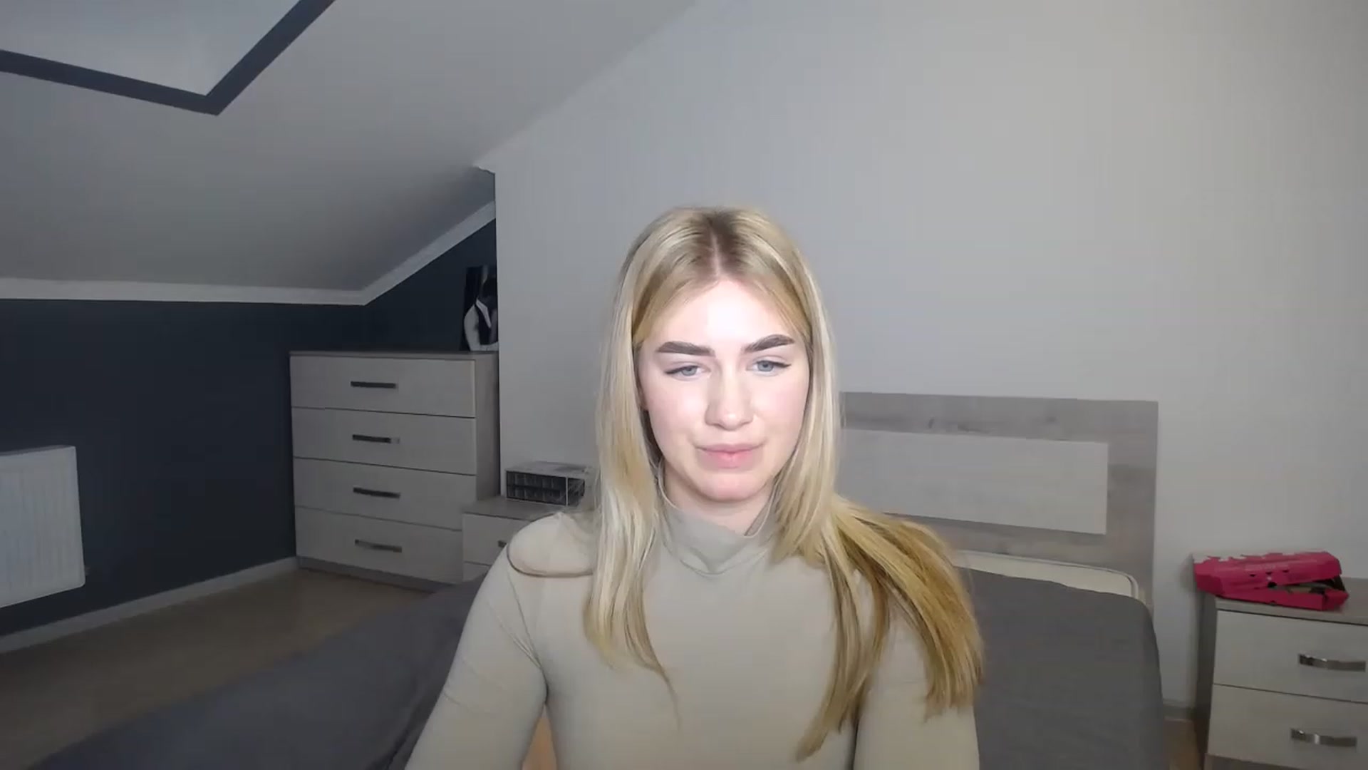 Gallery image thumbnail from Jane_Cooper's myfreecams stream on, 01/03/2023, 15:34 image 9 of 20